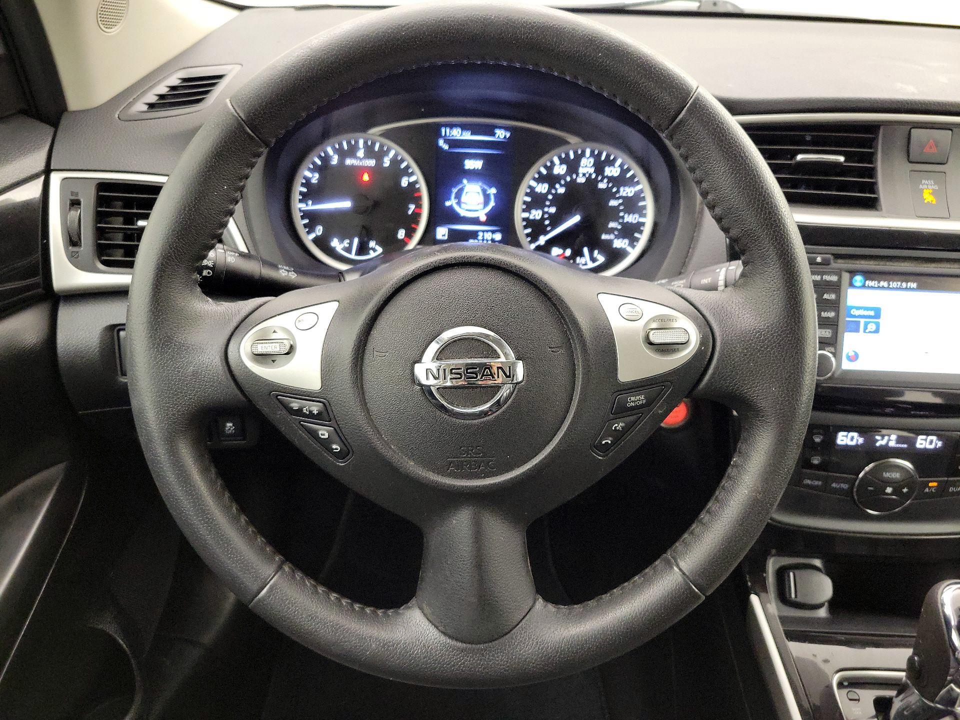 Thumbnail: 2017 Nissan Sentra - 10