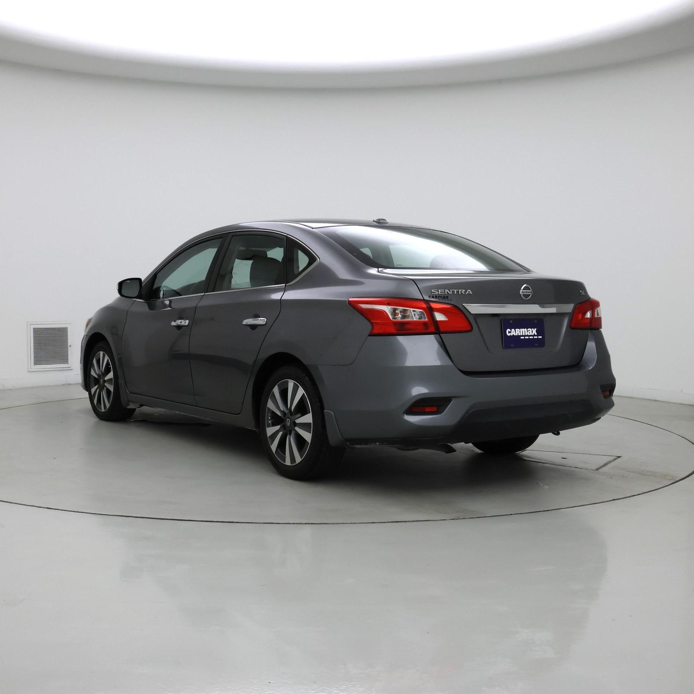 Thumbnail: 2017 Nissan Sentra - 2