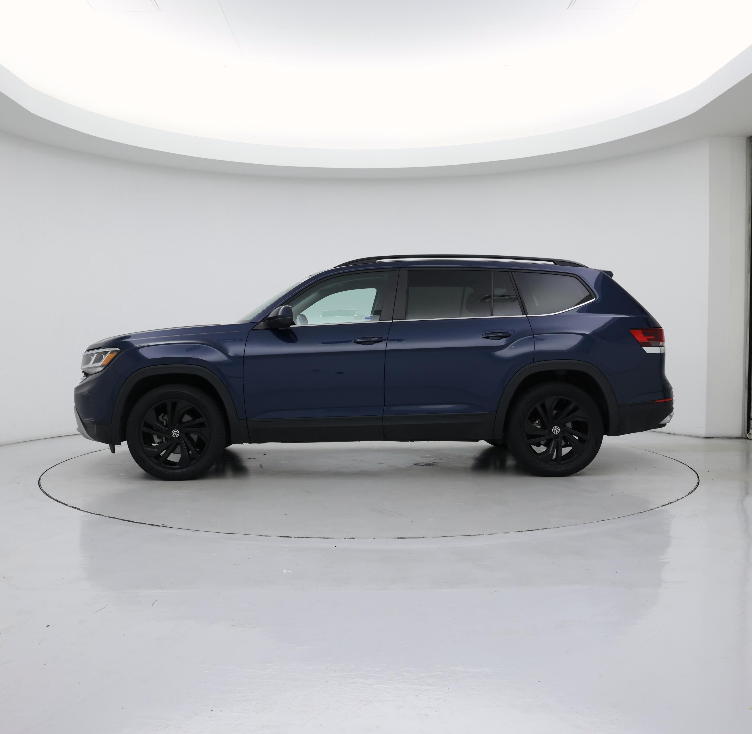 Thumbnail: 2022 Volkswagen Atlas - 3
