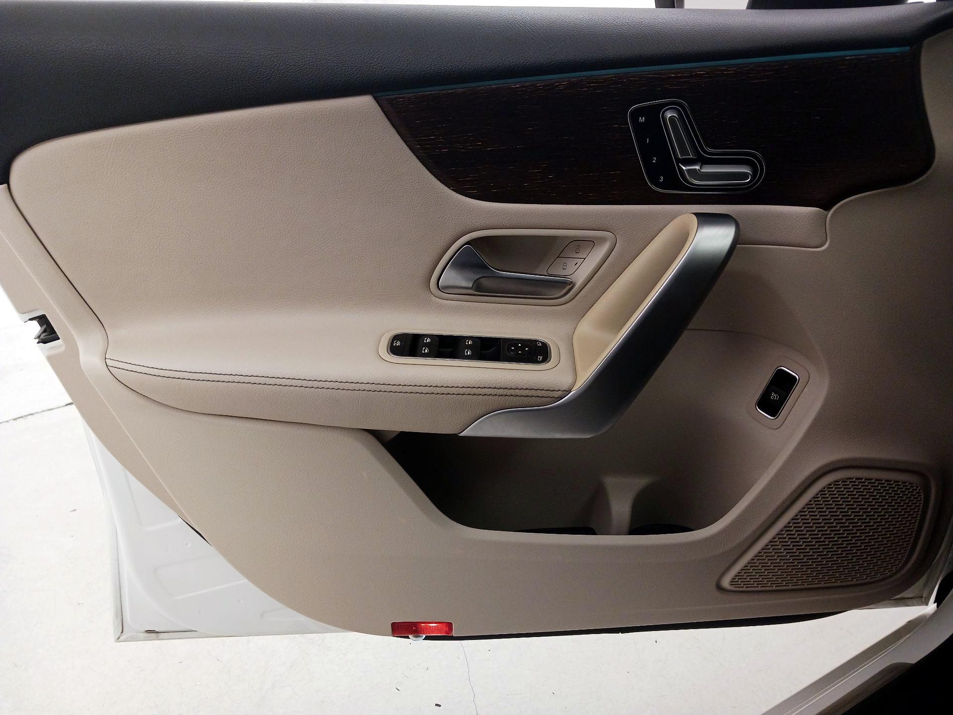 Thumbnail: 2019 Mercedes-Benz A-Class - 12