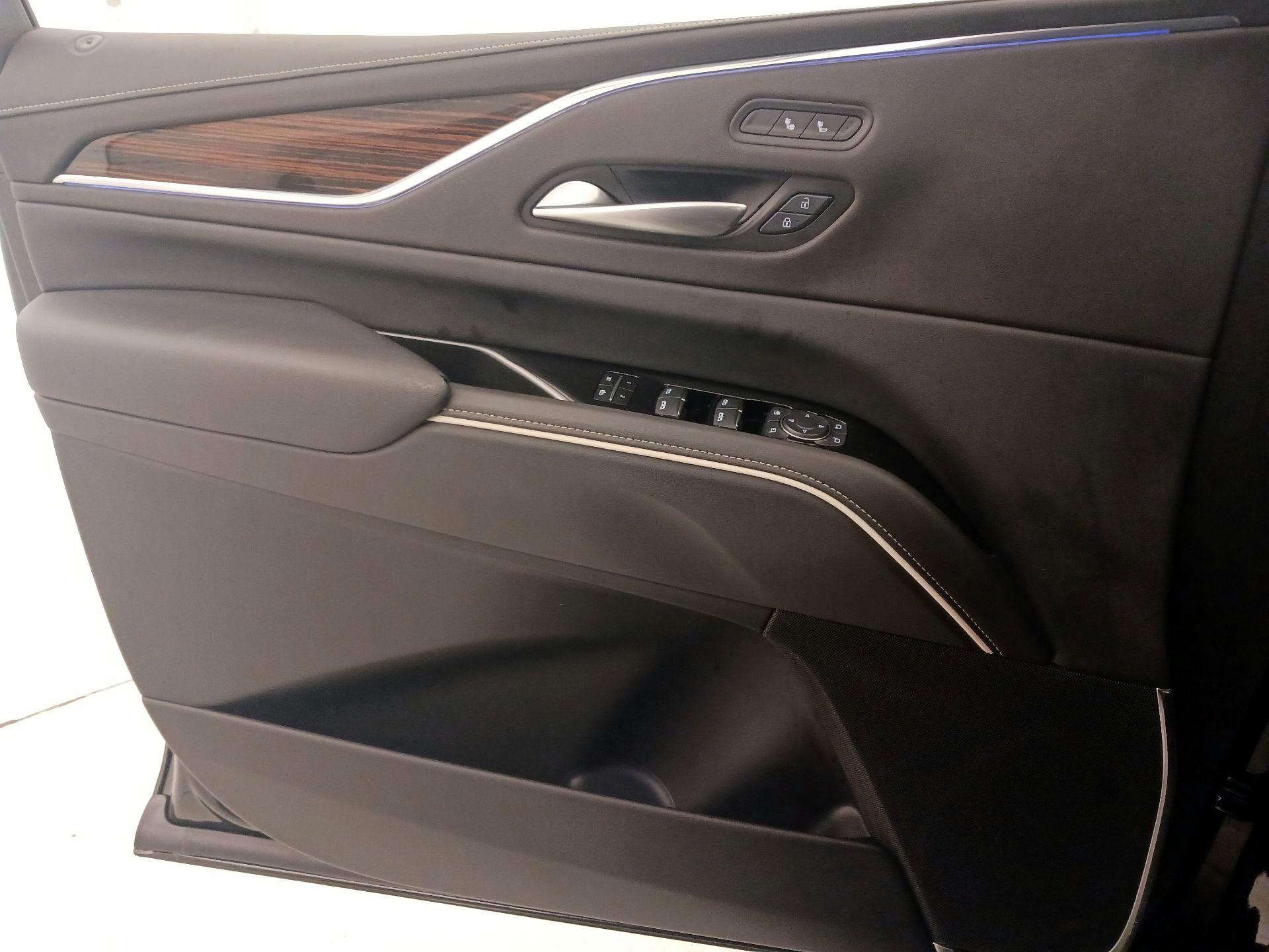 Thumbnail: 2024 Cadillac Escalade - 12