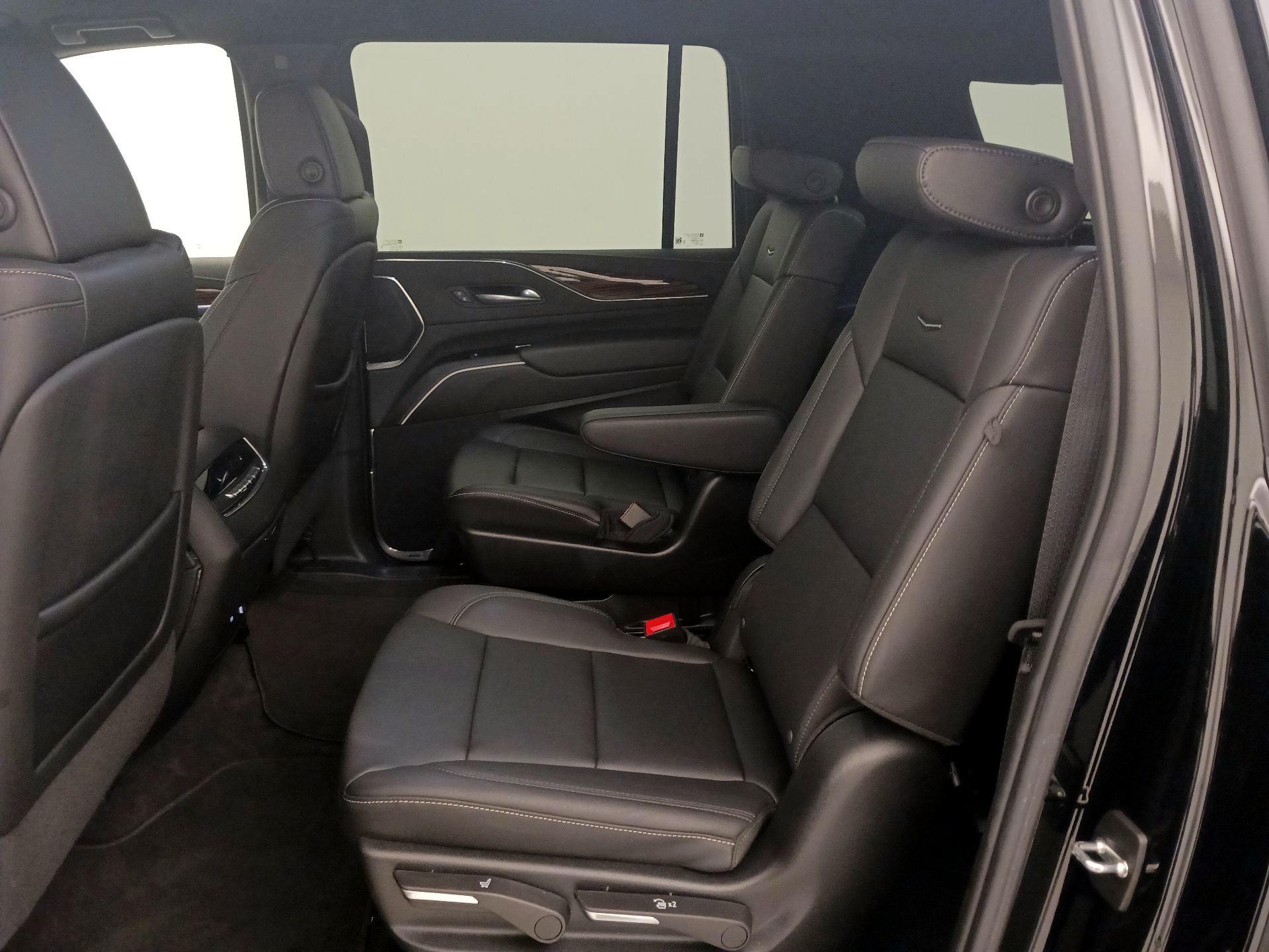 Thumbnail: 2024 Cadillac Escalade - 20