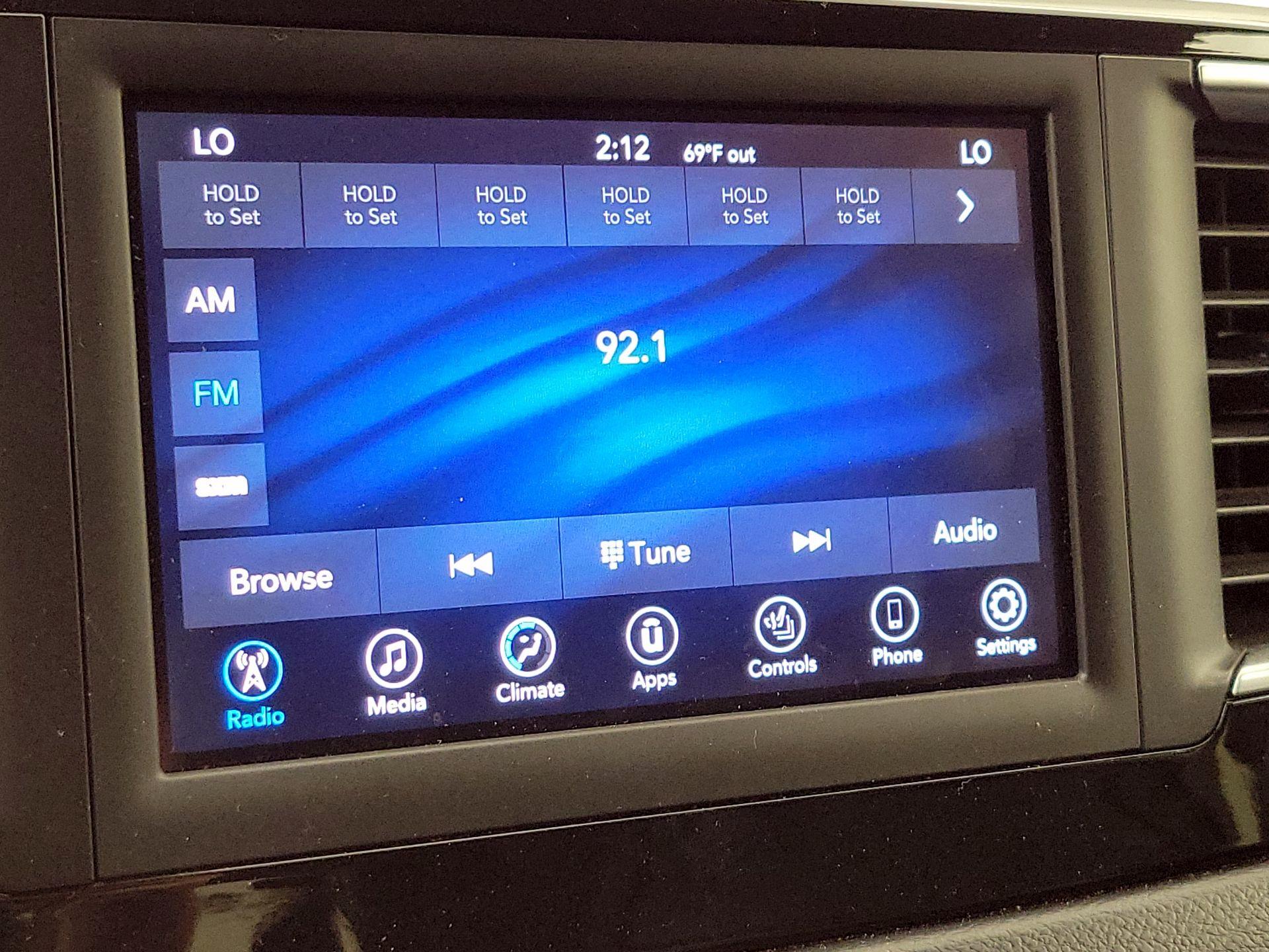 Thumbnail: 2019 Chrysler Pacifica - 15