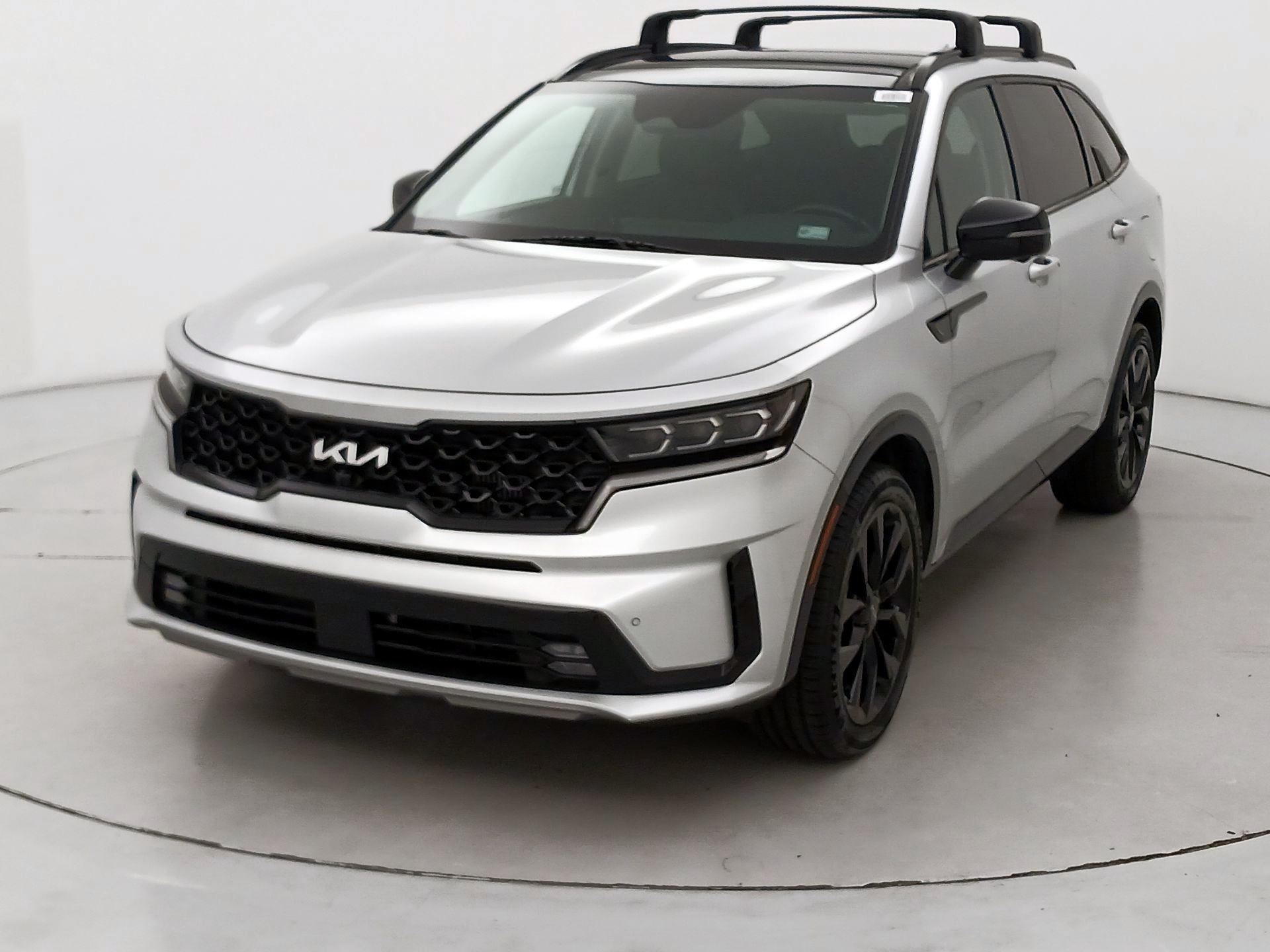 Thumbnail: 2022 Kia Sorento - 3