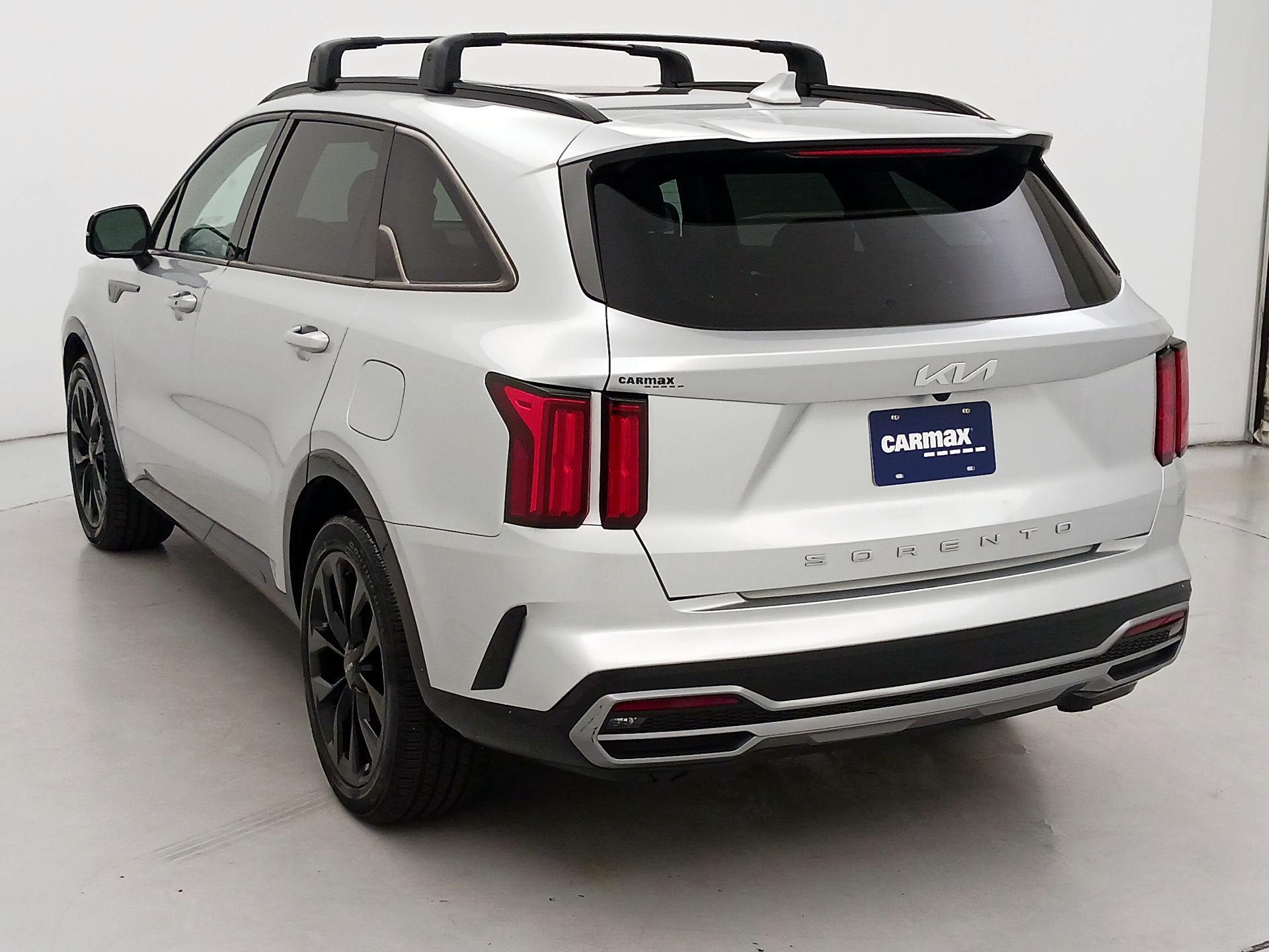 Thumbnail: 2022 Kia Sorento - 7