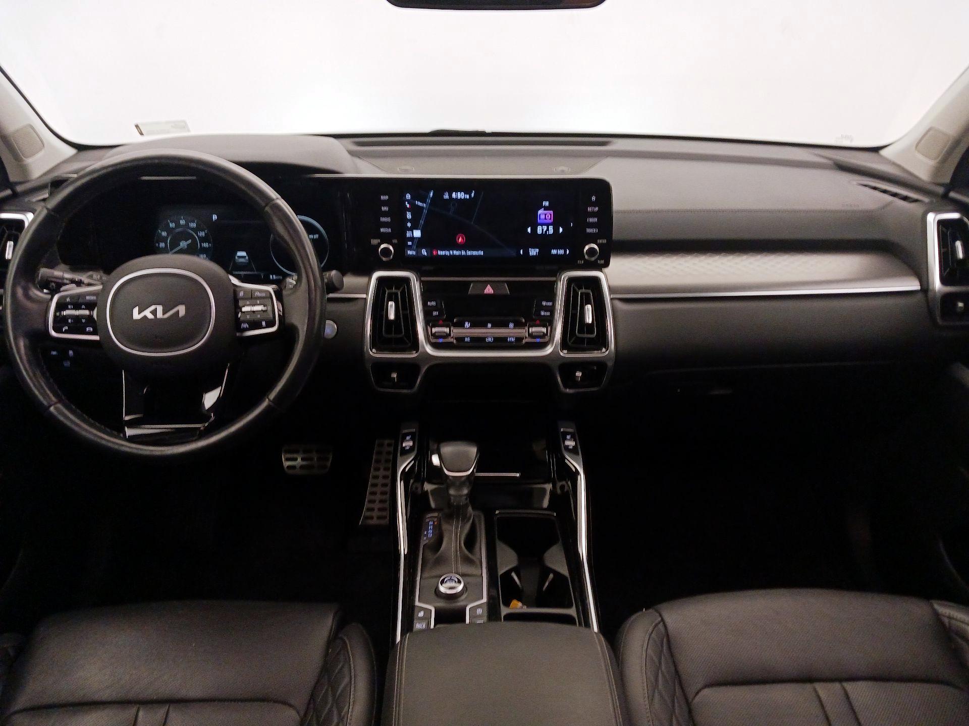 Thumbnail: 2022 Kia Sorento - 8