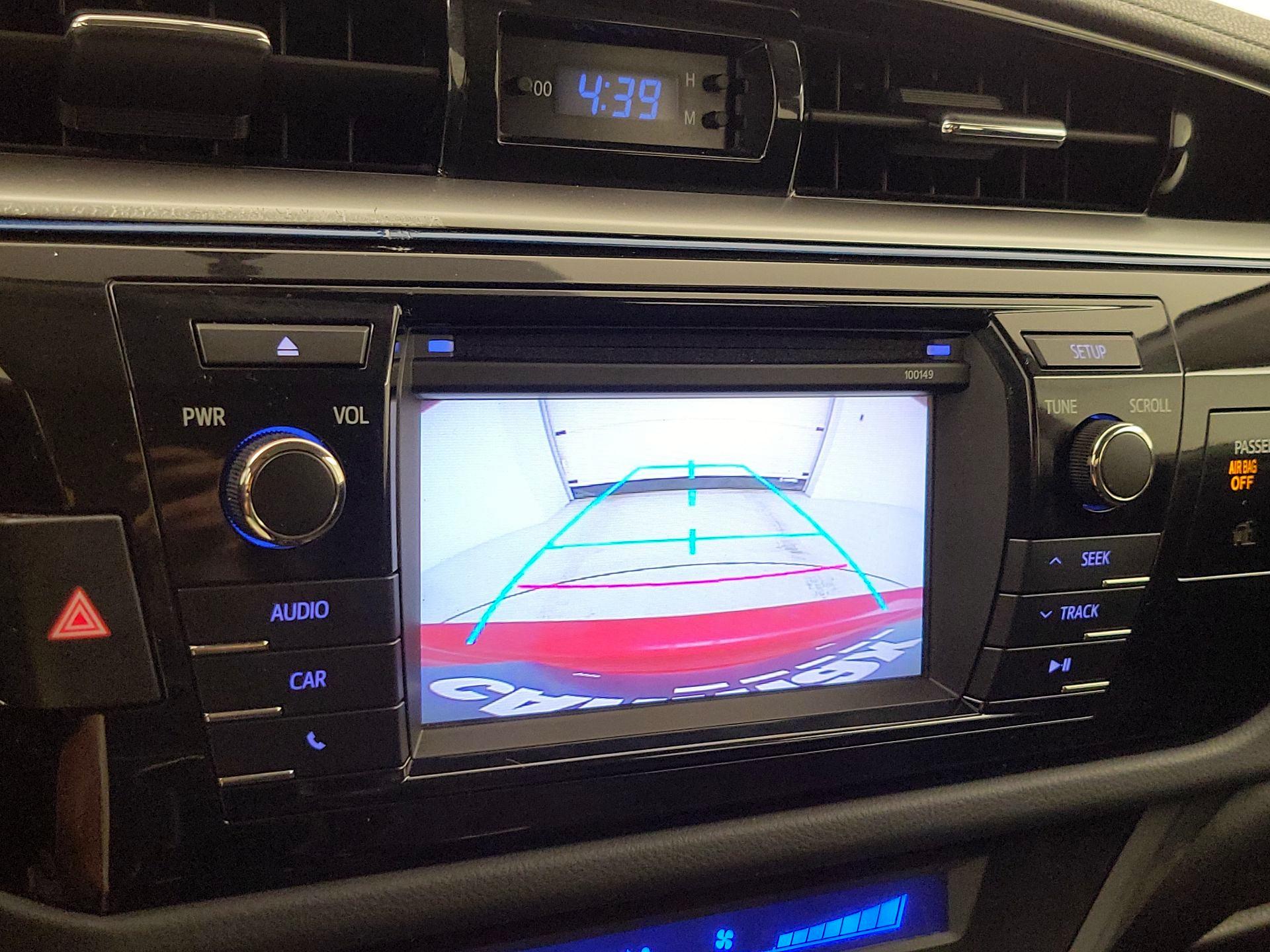 Thumbnail: 2015 Toyota Corolla - 14