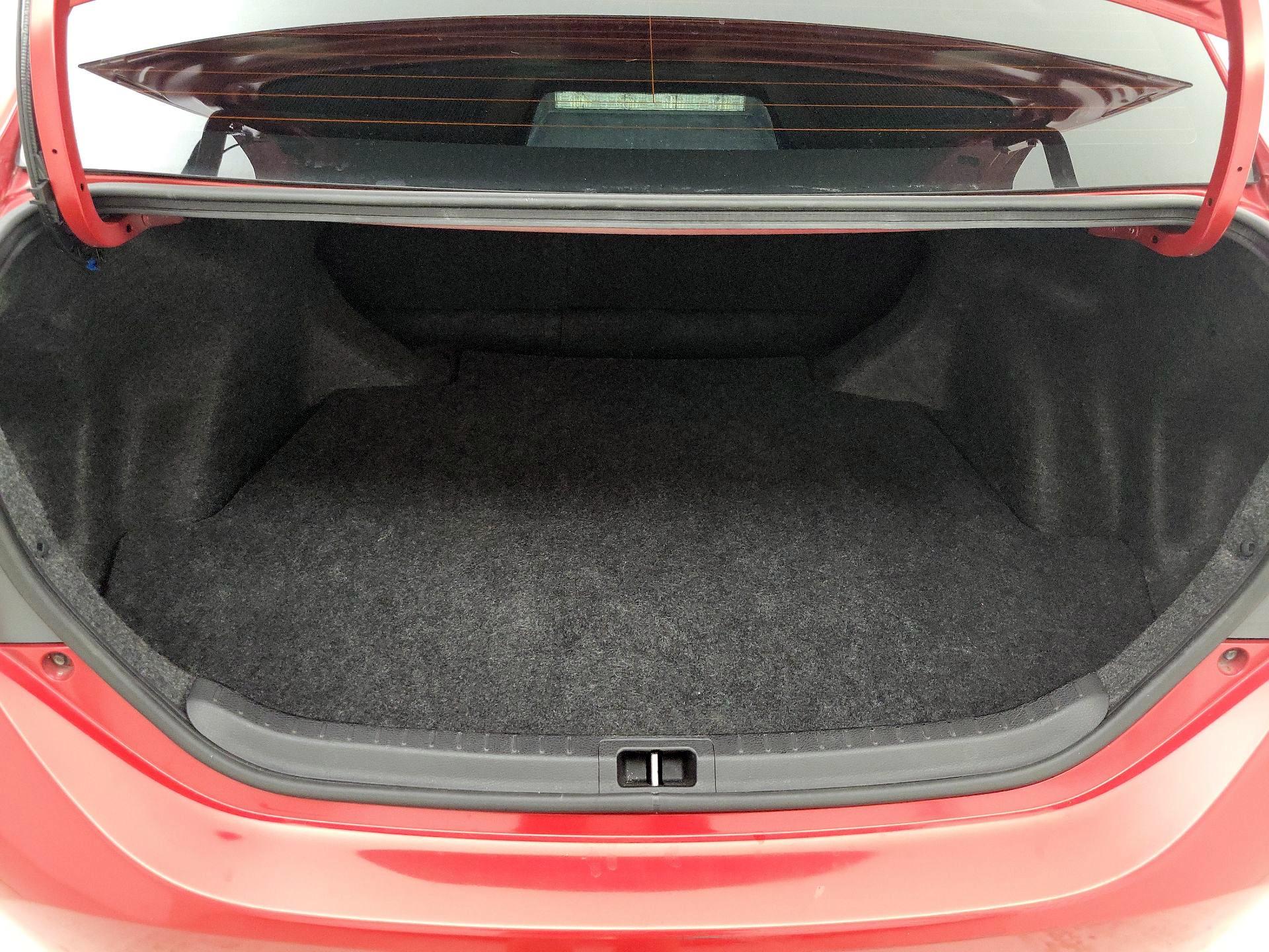 Thumbnail: 2015 Toyota Corolla - 20