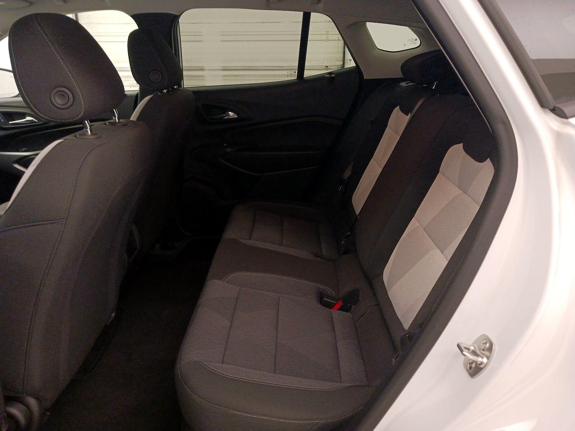 Thumbnail: 2024 Chevrolet Trax - 17