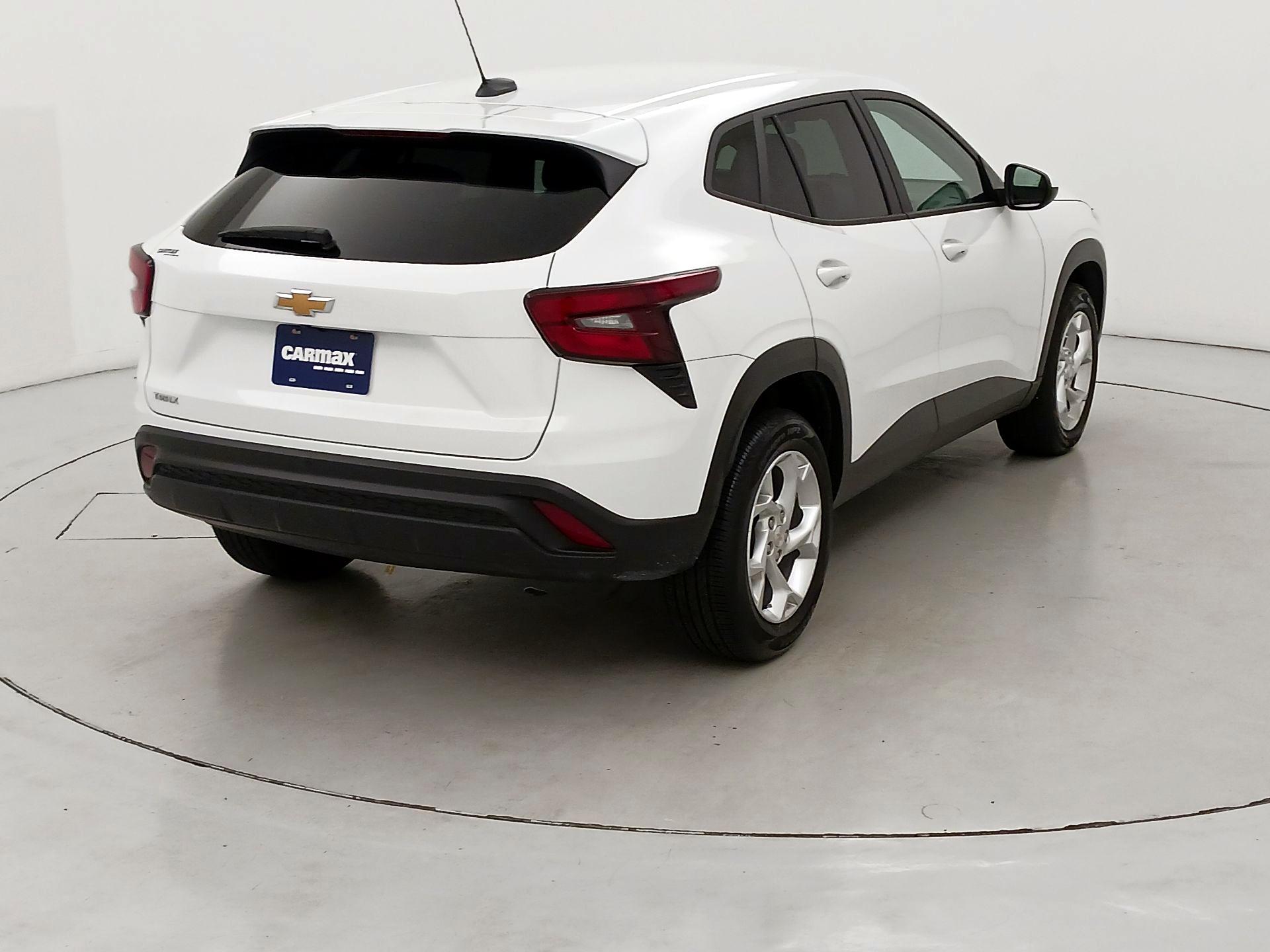Thumbnail: 2024 Chevrolet Trax - 5