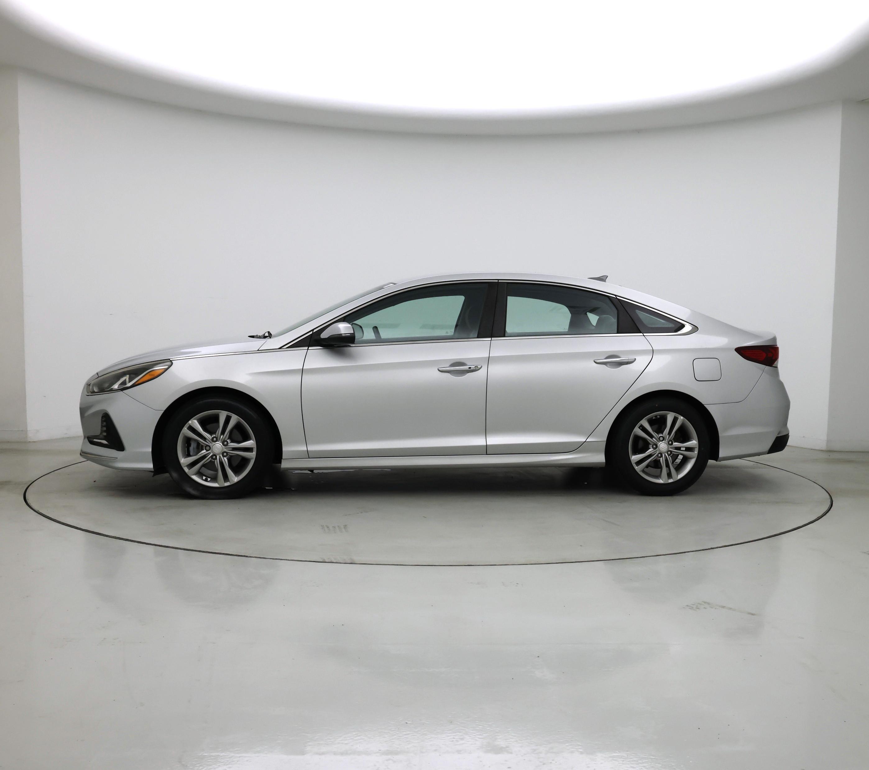 Thumbnail: 2018 Hyundai Sonata - 3