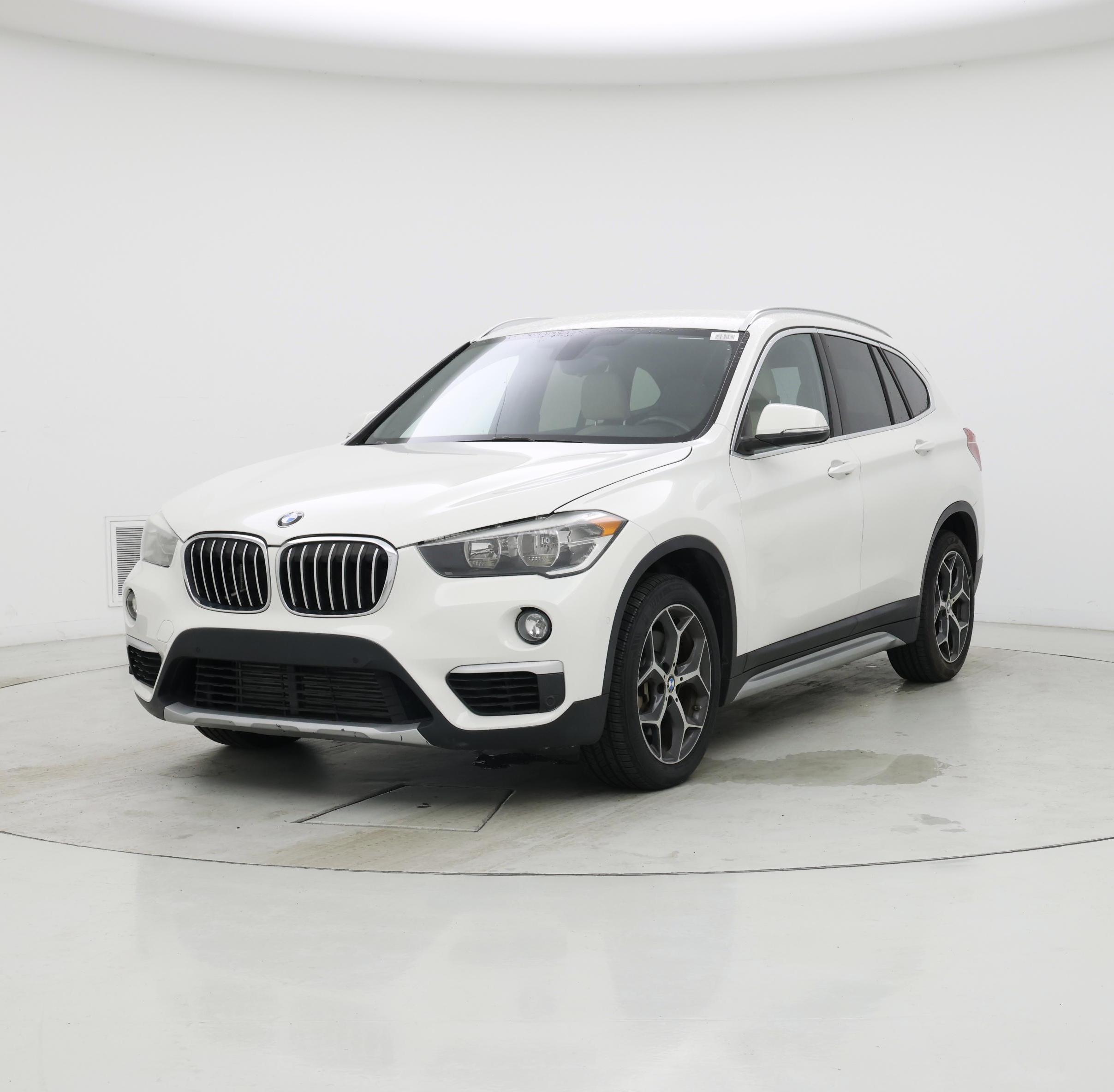 Thumbnail: 2018 BMW X1 - 4