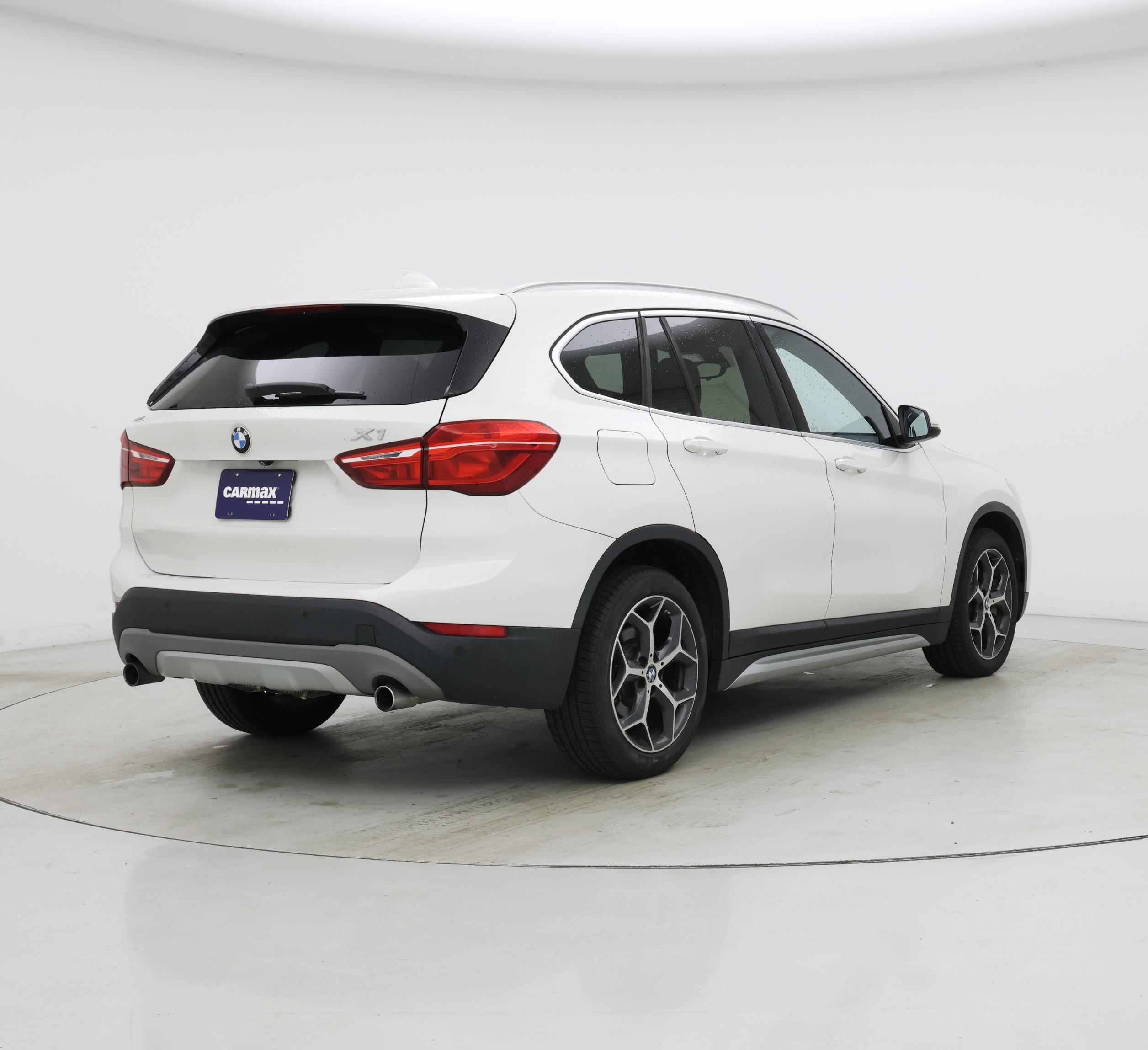 Thumbnail: 2018 BMW X1 - 8