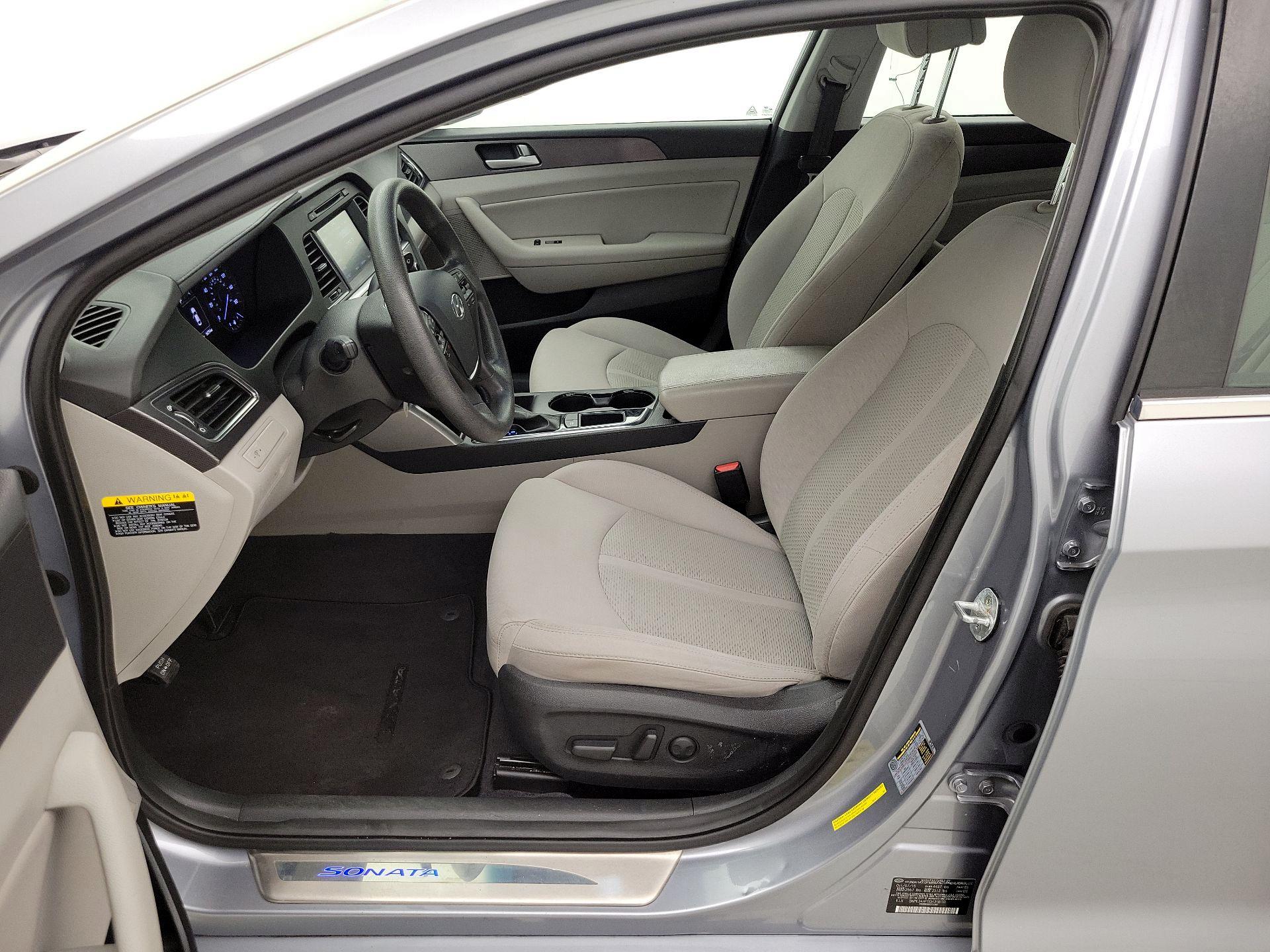 Thumbnail: 2016 Hyundai Sonata - 11