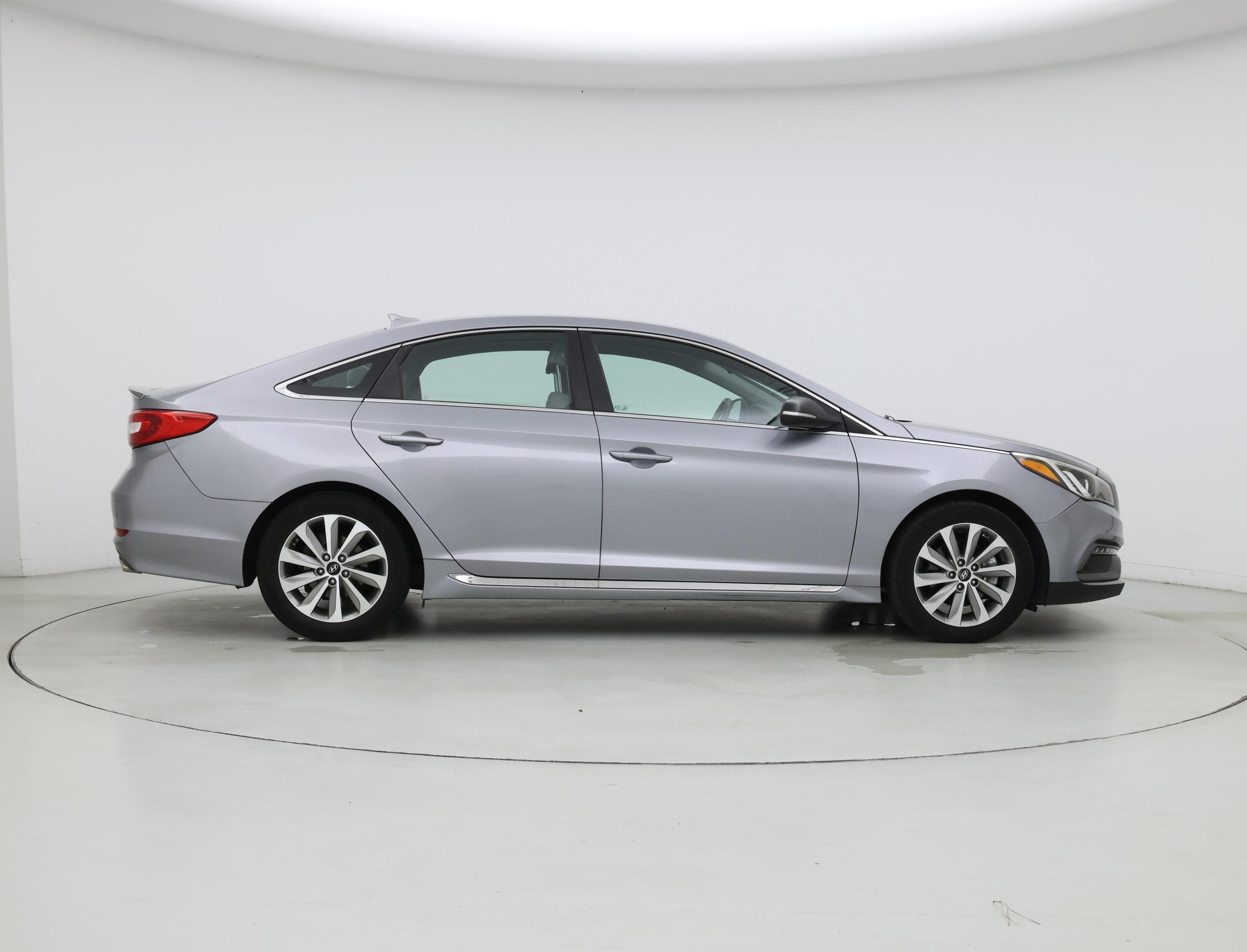 Thumbnail: 2016 Hyundai Sonata - 7
