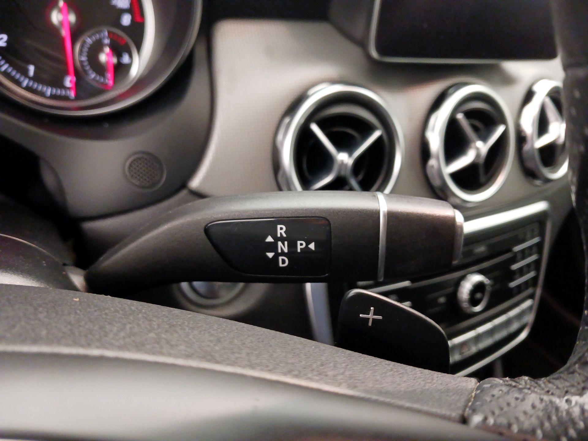 Thumbnail: 2019 Mercedes-Benz GLA - 17