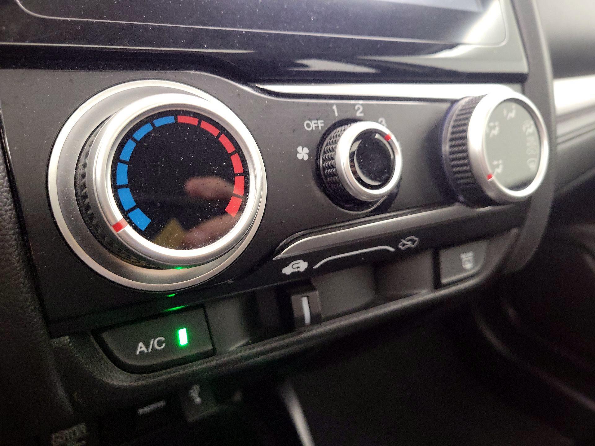 Thumbnail: 2015 Honda Fit - 16