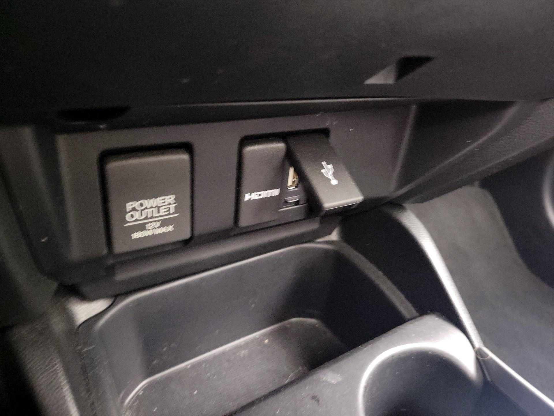Thumbnail: 2015 Honda Fit - 18