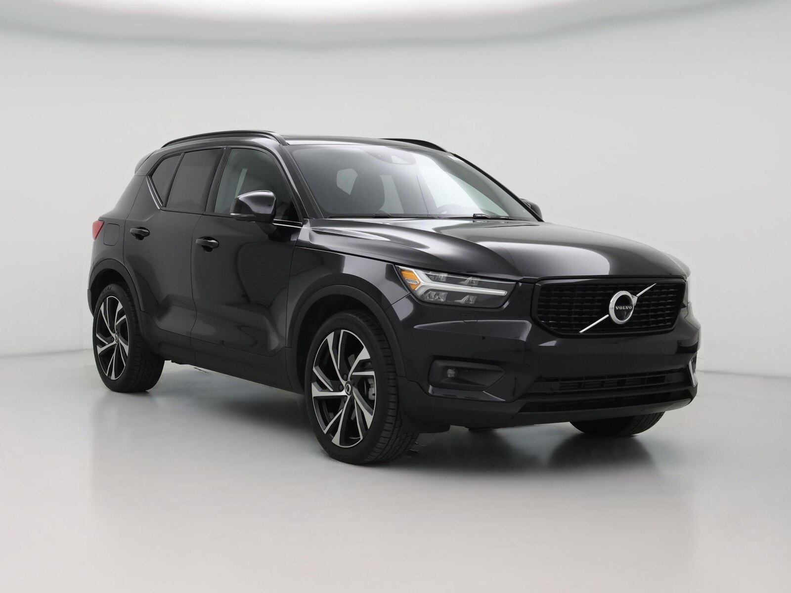 2022 Volvo XC40 R-Design