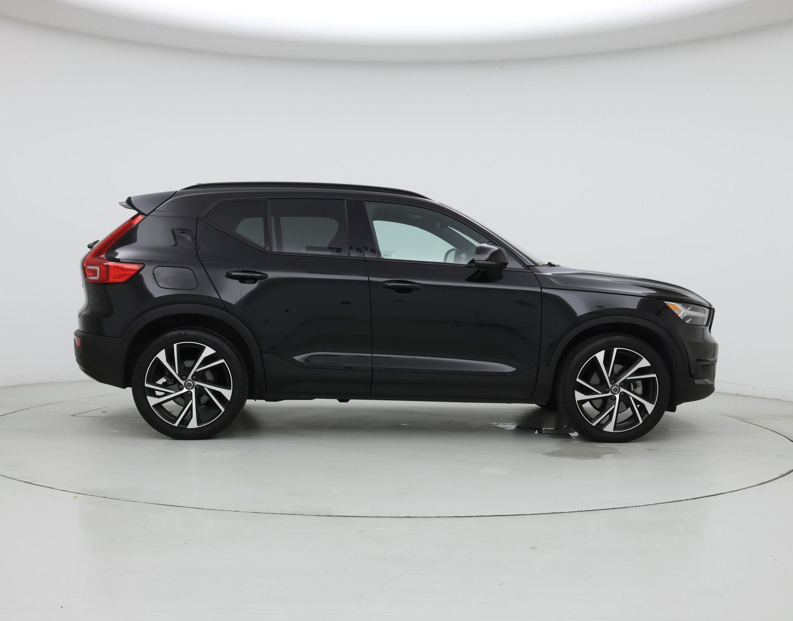 Thumbnail: 2022 Volvo XC40 - 7