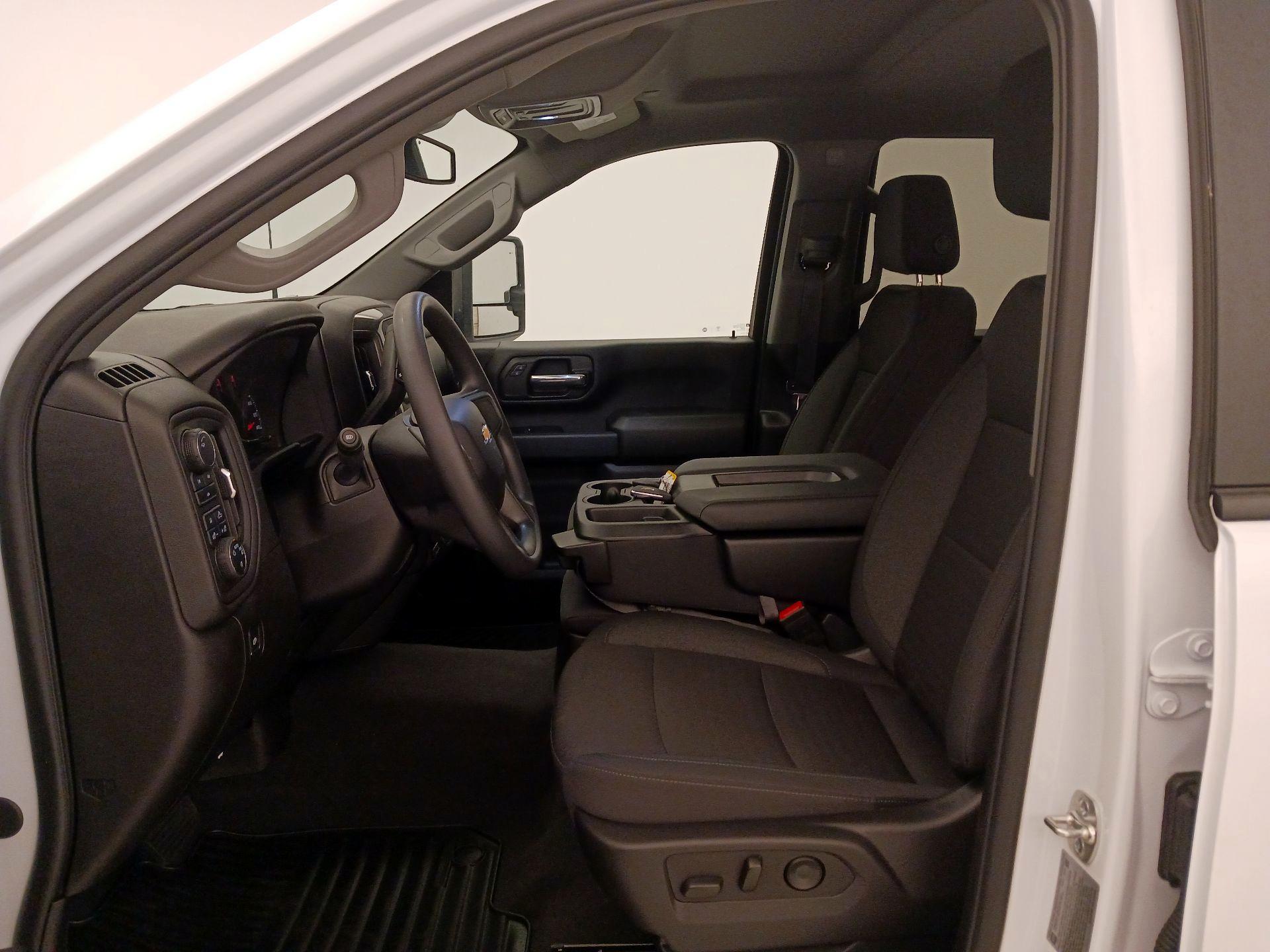 Thumbnail: 2025 Chevrolet Silverado 2500 - 11