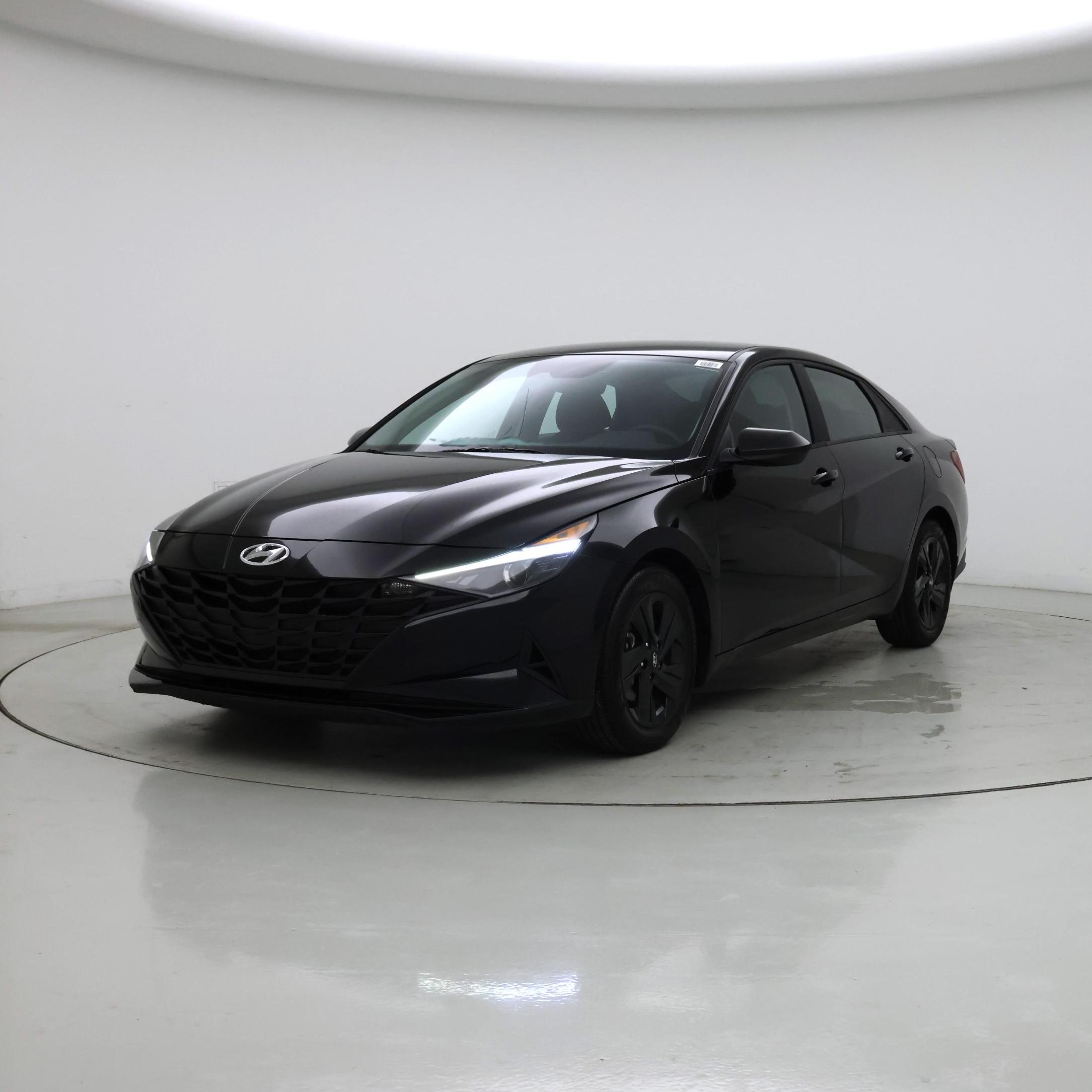 Thumbnail: 2023 Hyundai Elantra - 4