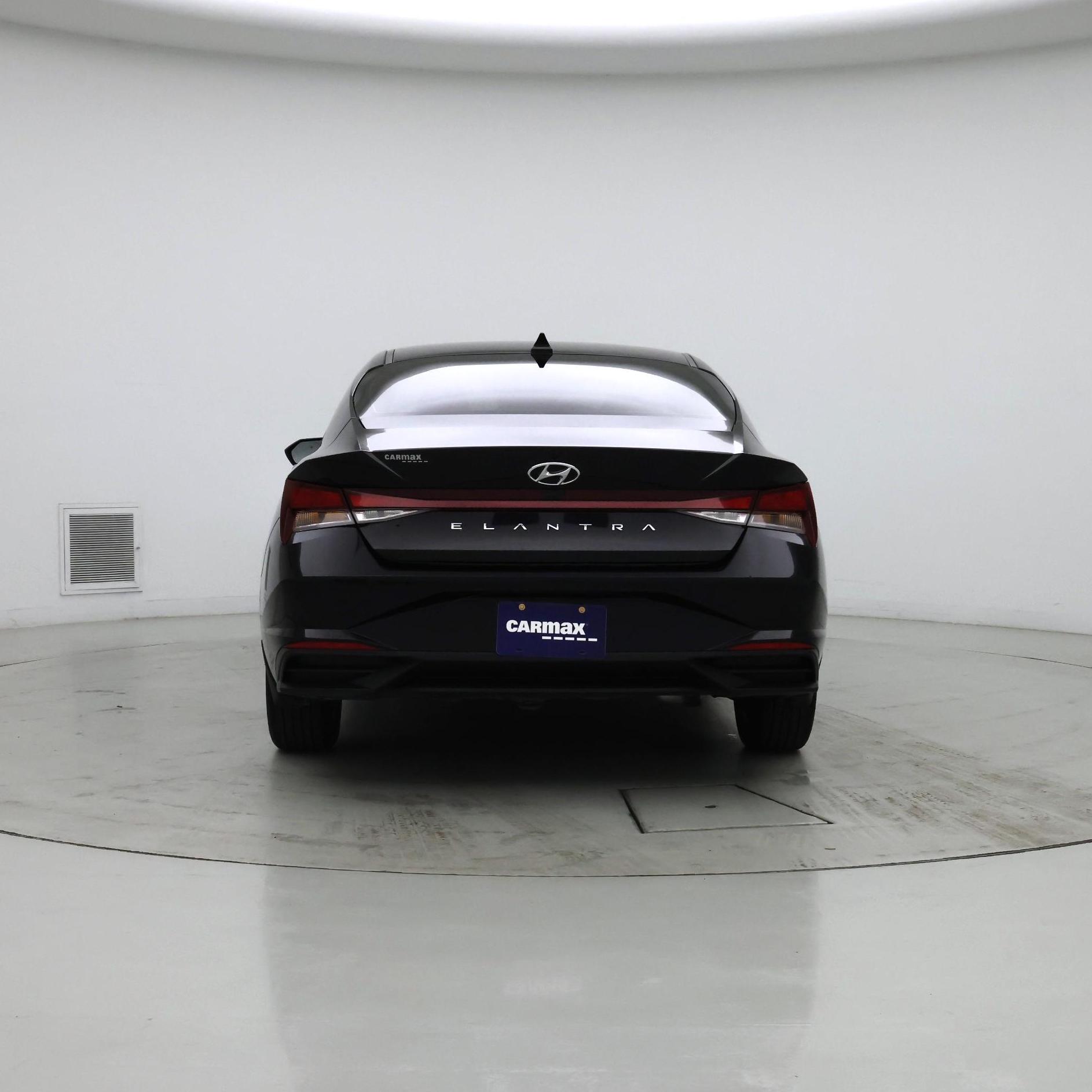 Thumbnail: 2023 Hyundai Elantra - 6