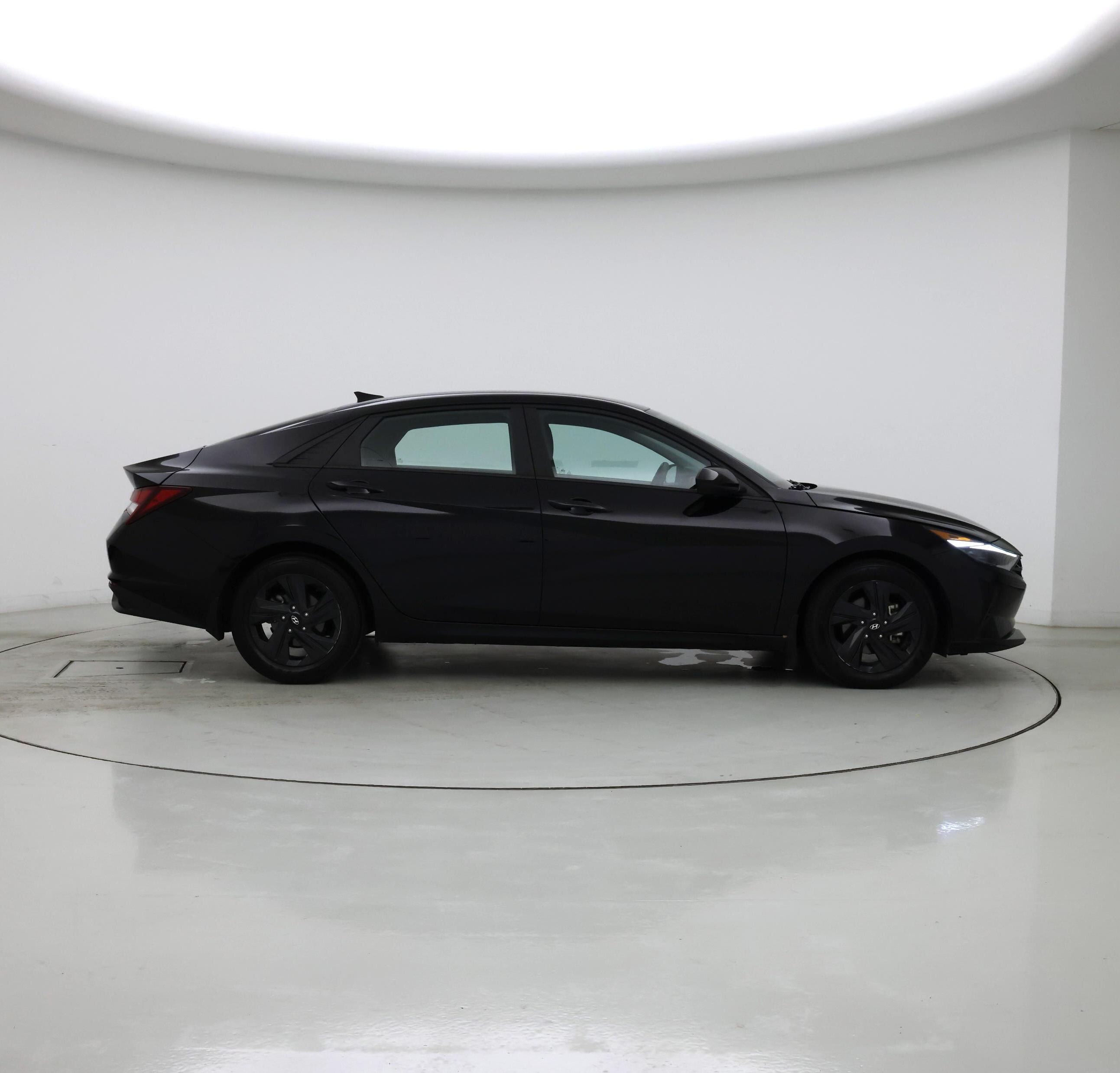 Thumbnail: 2023 Hyundai Elantra - 7
