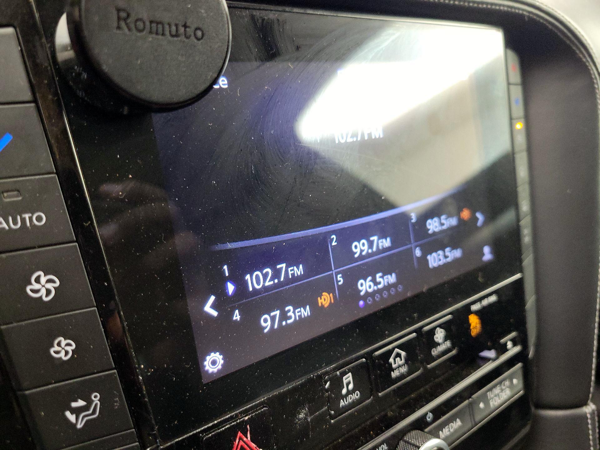 Thumbnail: 2019 INFINITI QX50 - 16