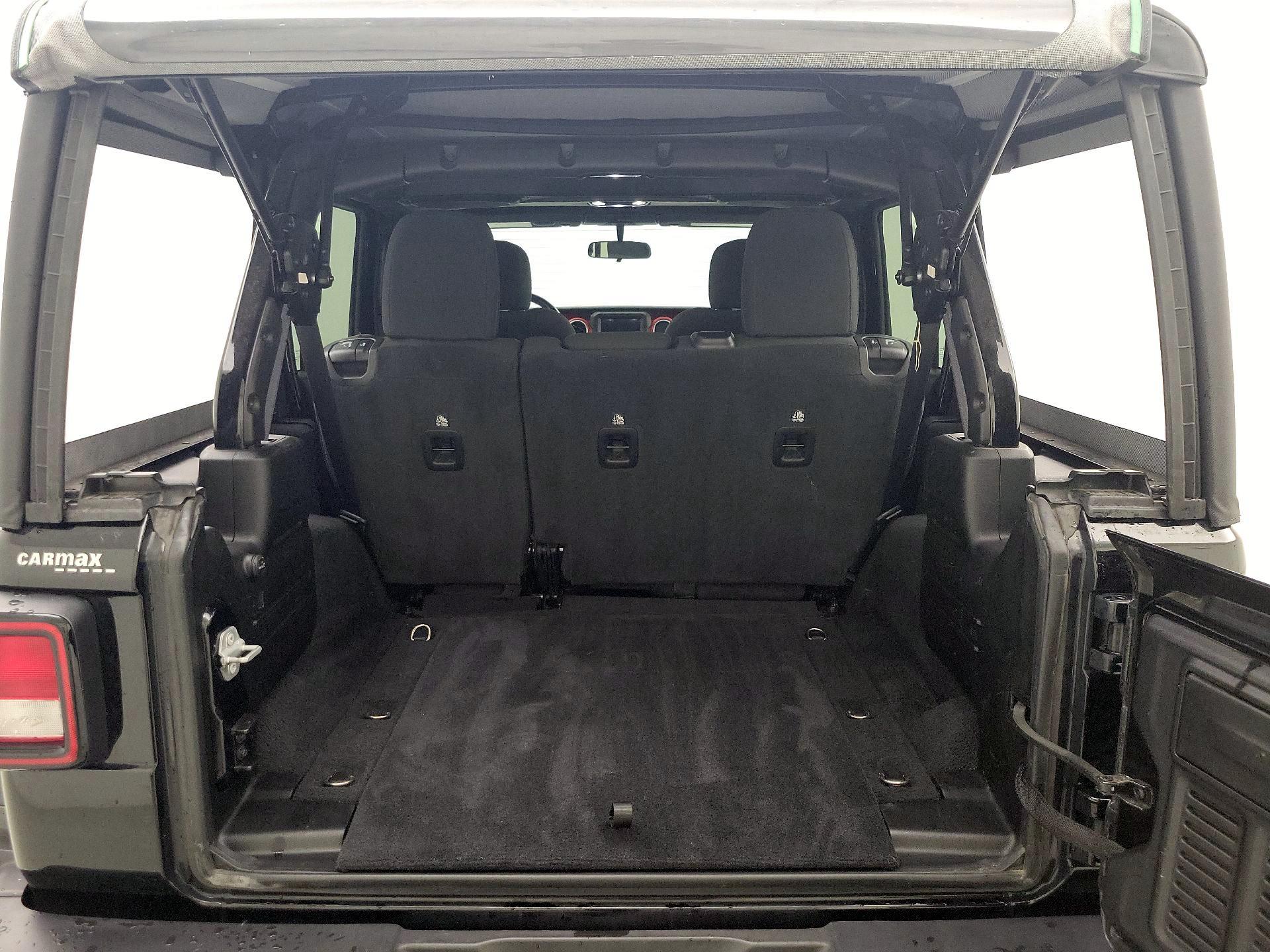 Thumbnail: 2021 Jeep Wrangler - 20