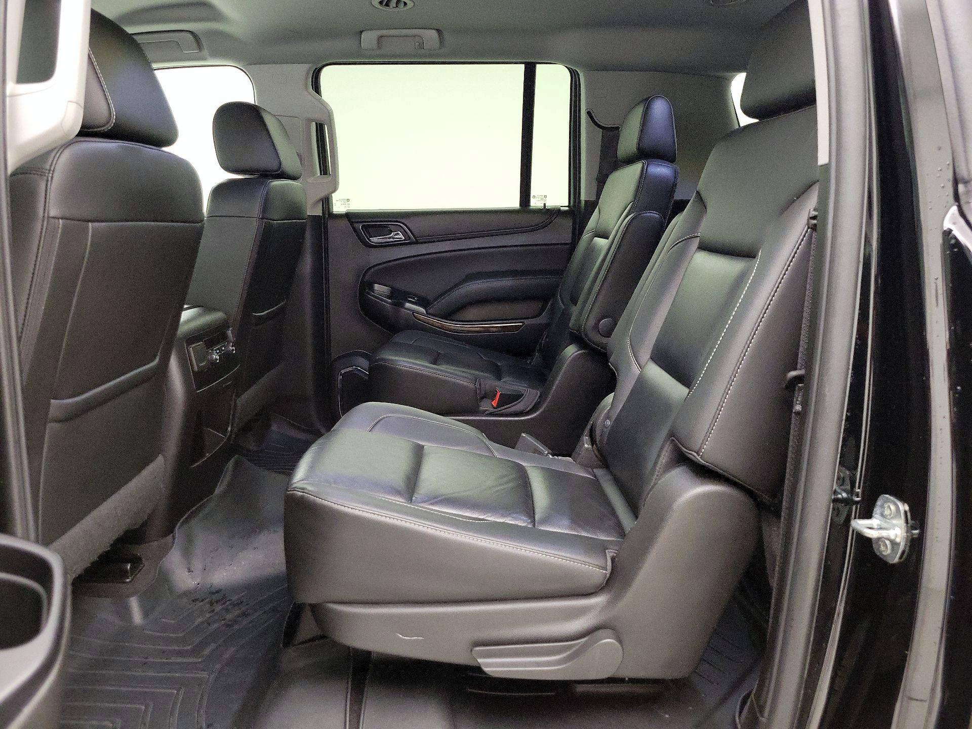 Thumbnail: 2019 Chevrolet Suburban - 20