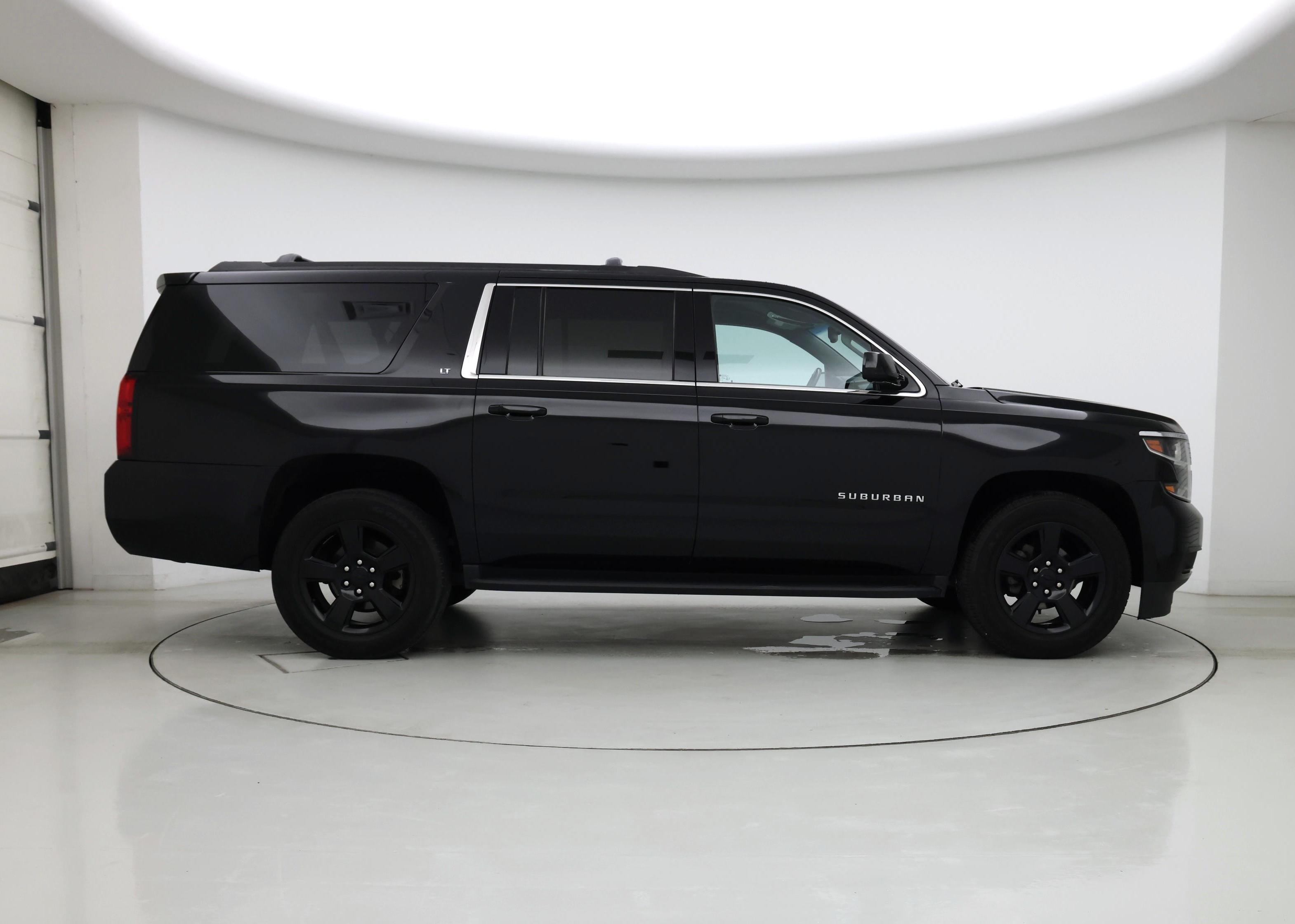Thumbnail: 2019 Chevrolet Suburban - 7