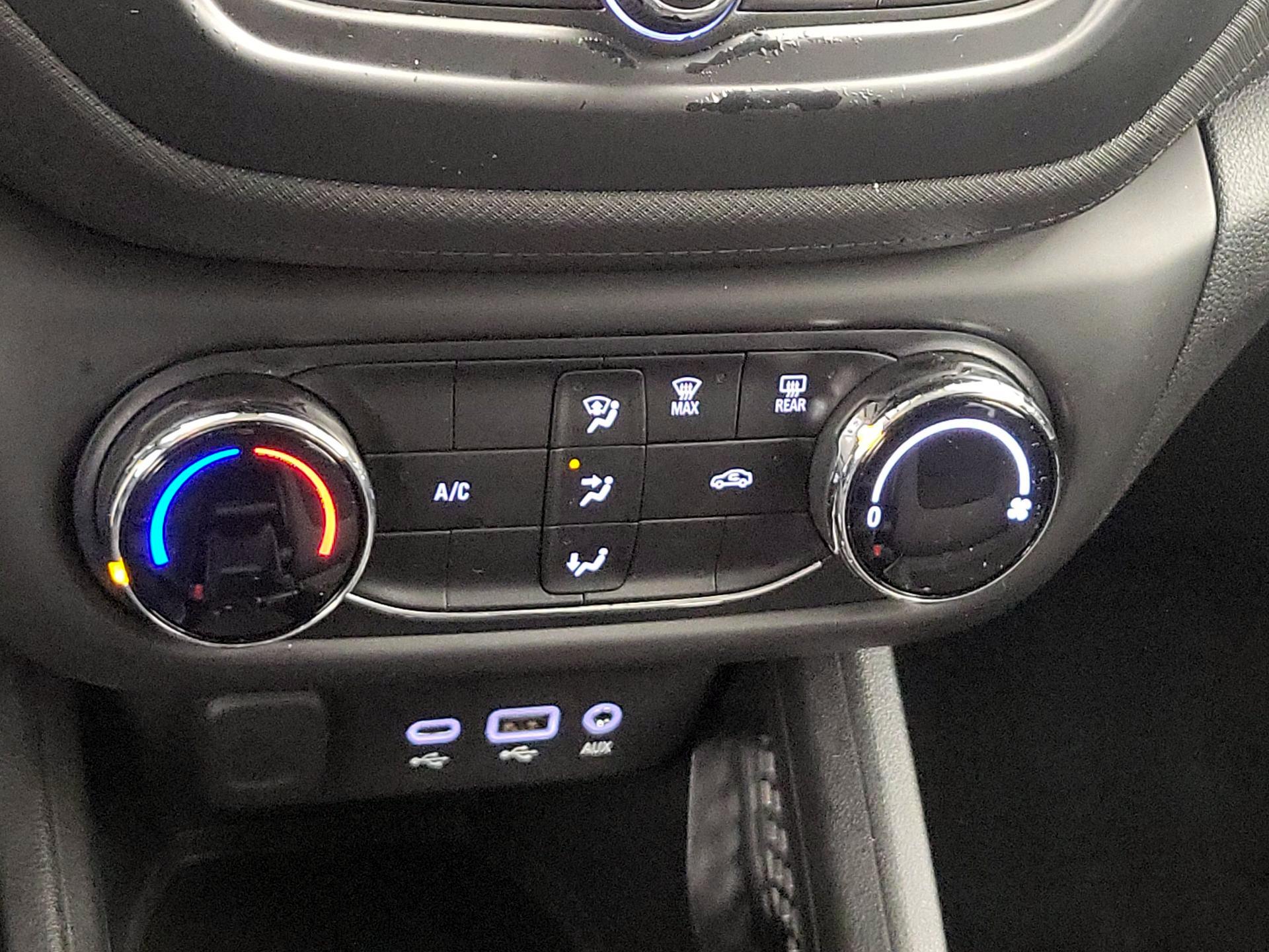 Thumbnail: 2021 Chevrolet TrailBlazer - 16