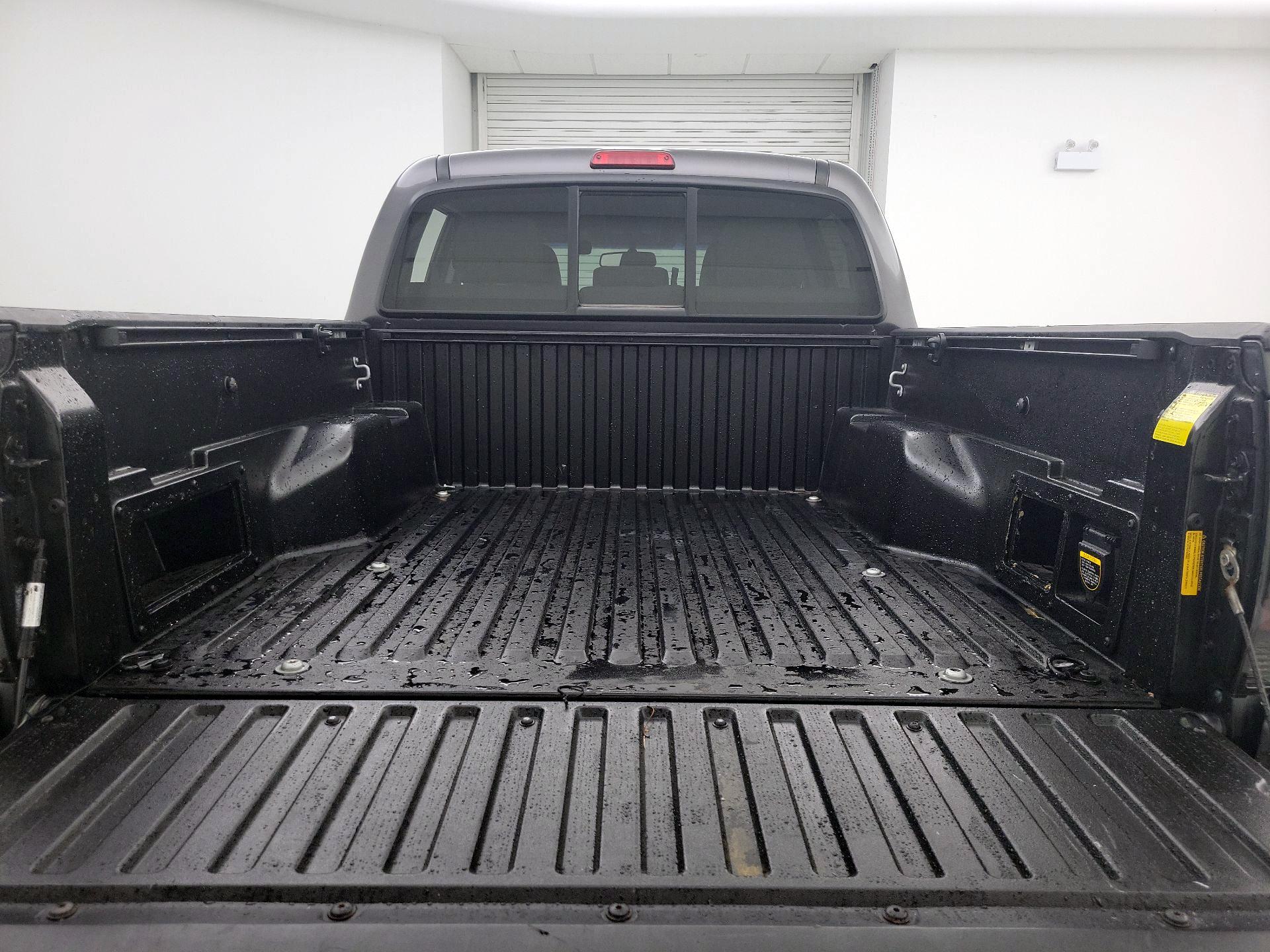 Thumbnail: 2013 Toyota Tacoma - 20