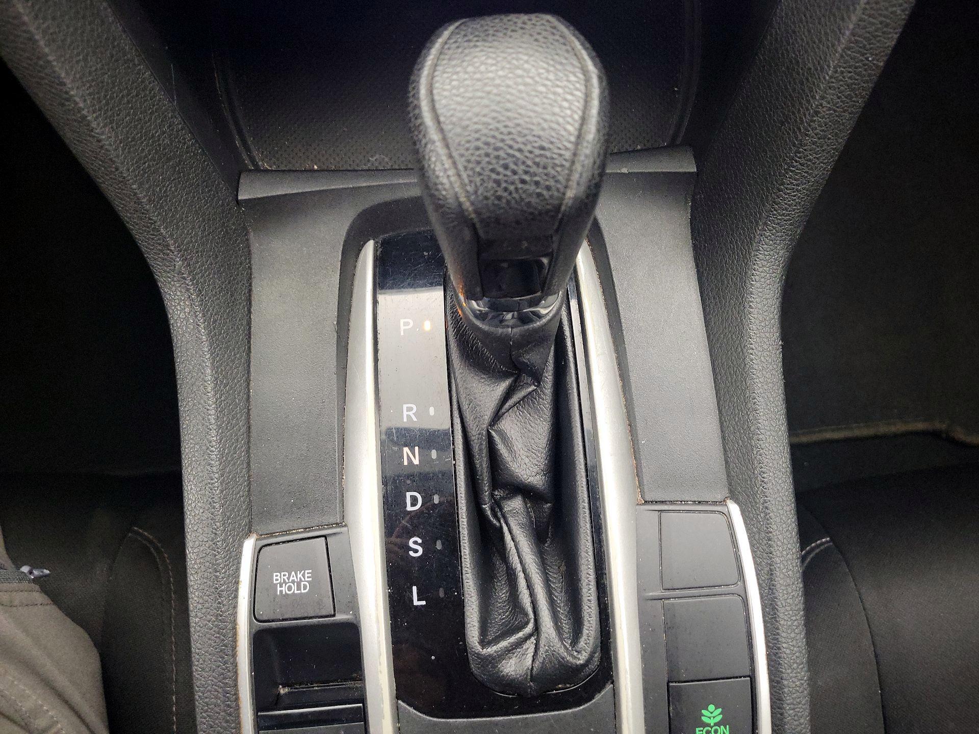 Thumbnail: 2016 Honda Civic - 17