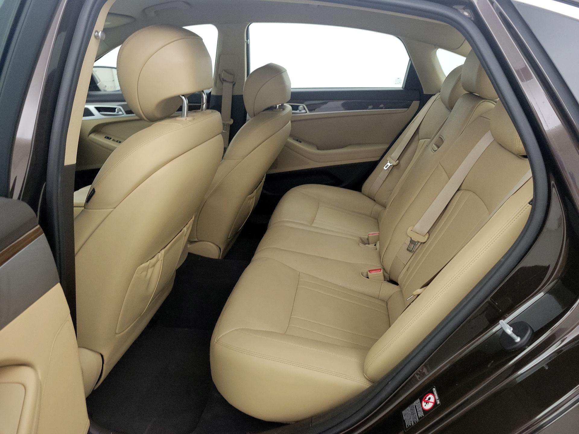 Thumbnail: 2019 Genesis G80 - 19