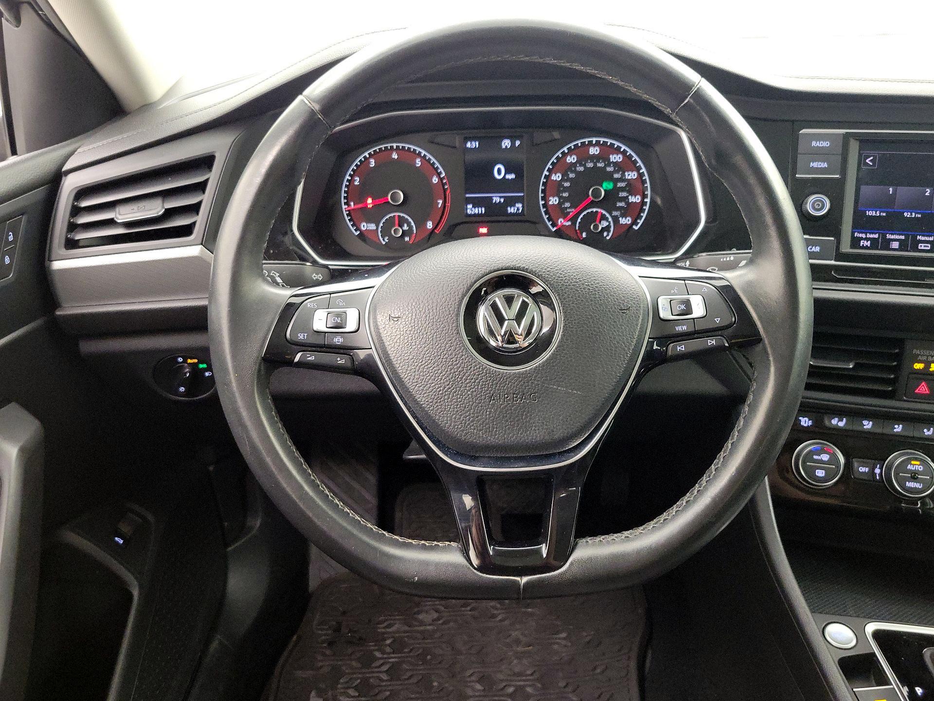 Thumbnail: 2019 Volkswagen Jetta - 10