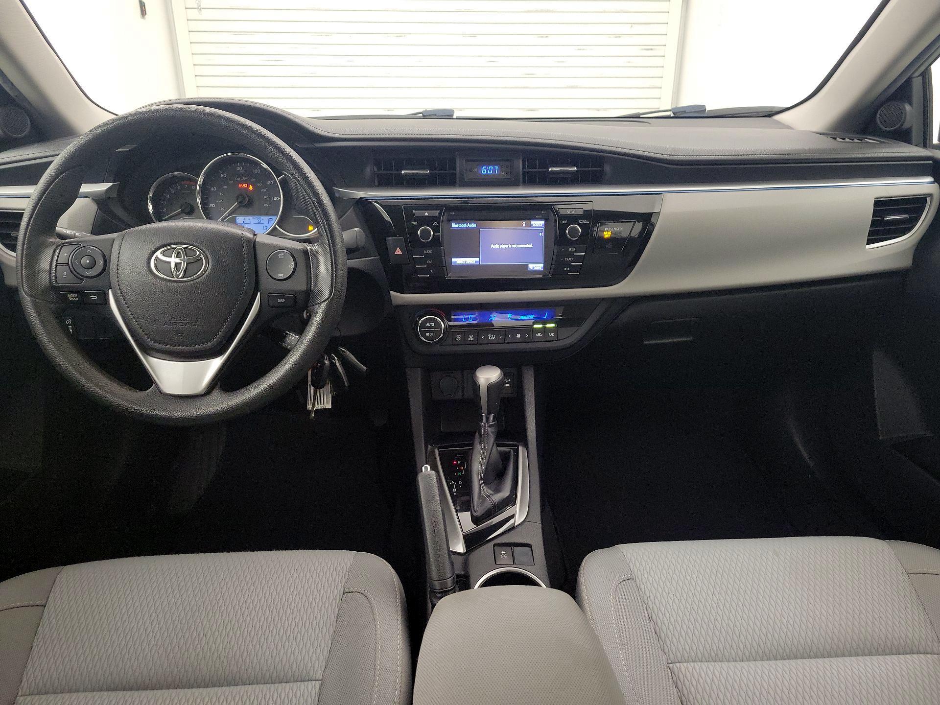 Thumbnail: 2016 Toyota Corolla - 9