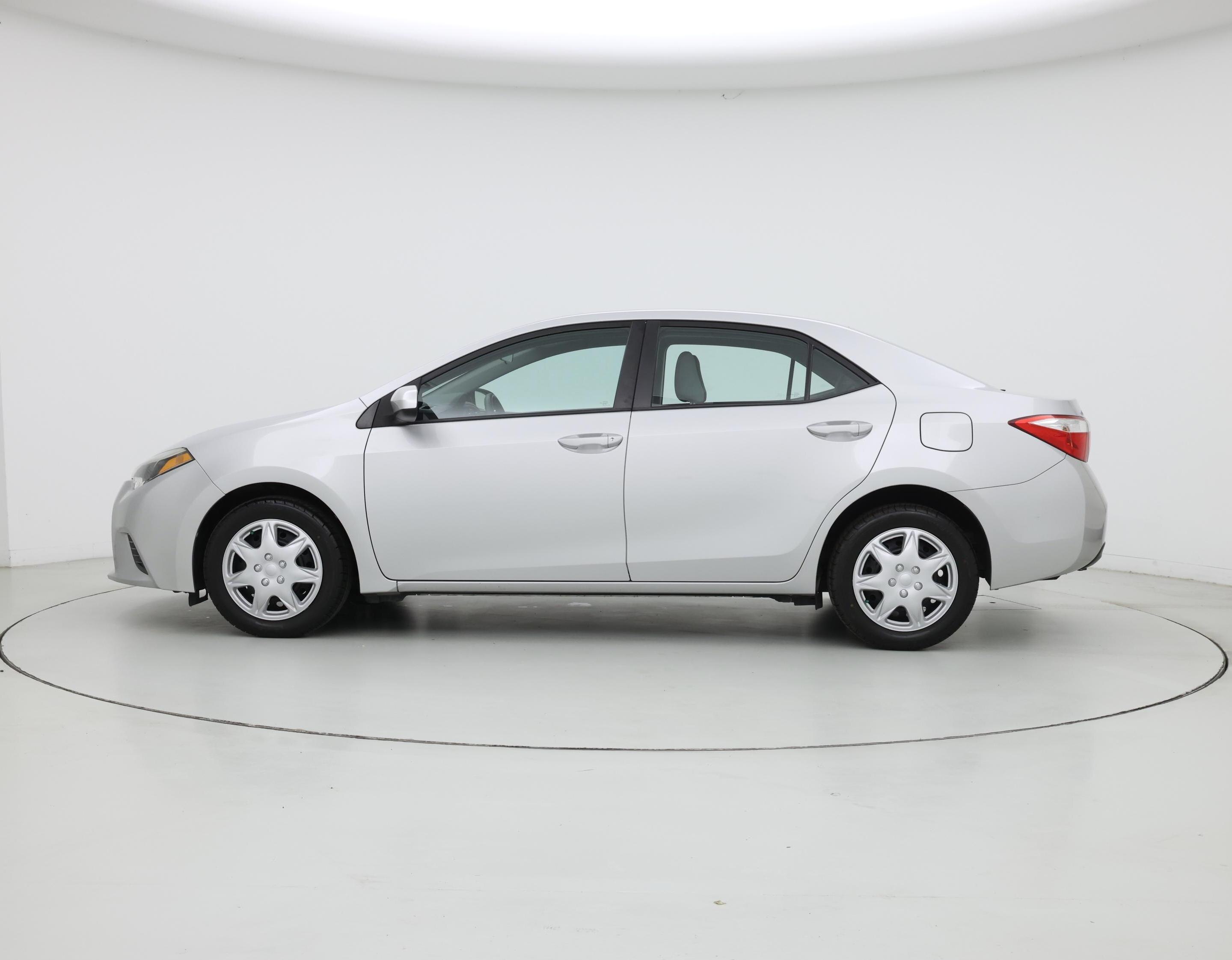 Thumbnail: 2016 Toyota Corolla - 3