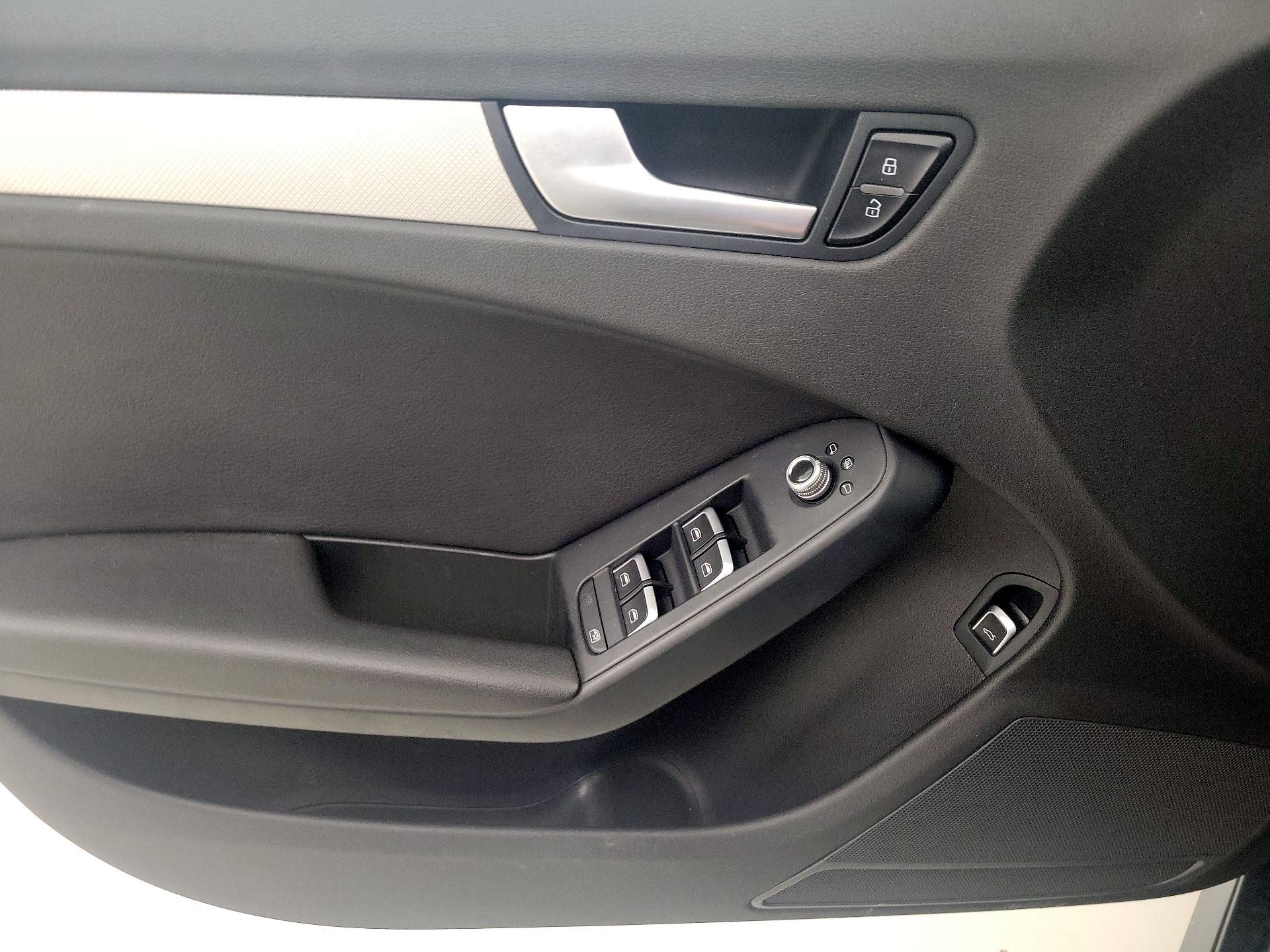 Thumbnail: 2014 Audi A4 - 12