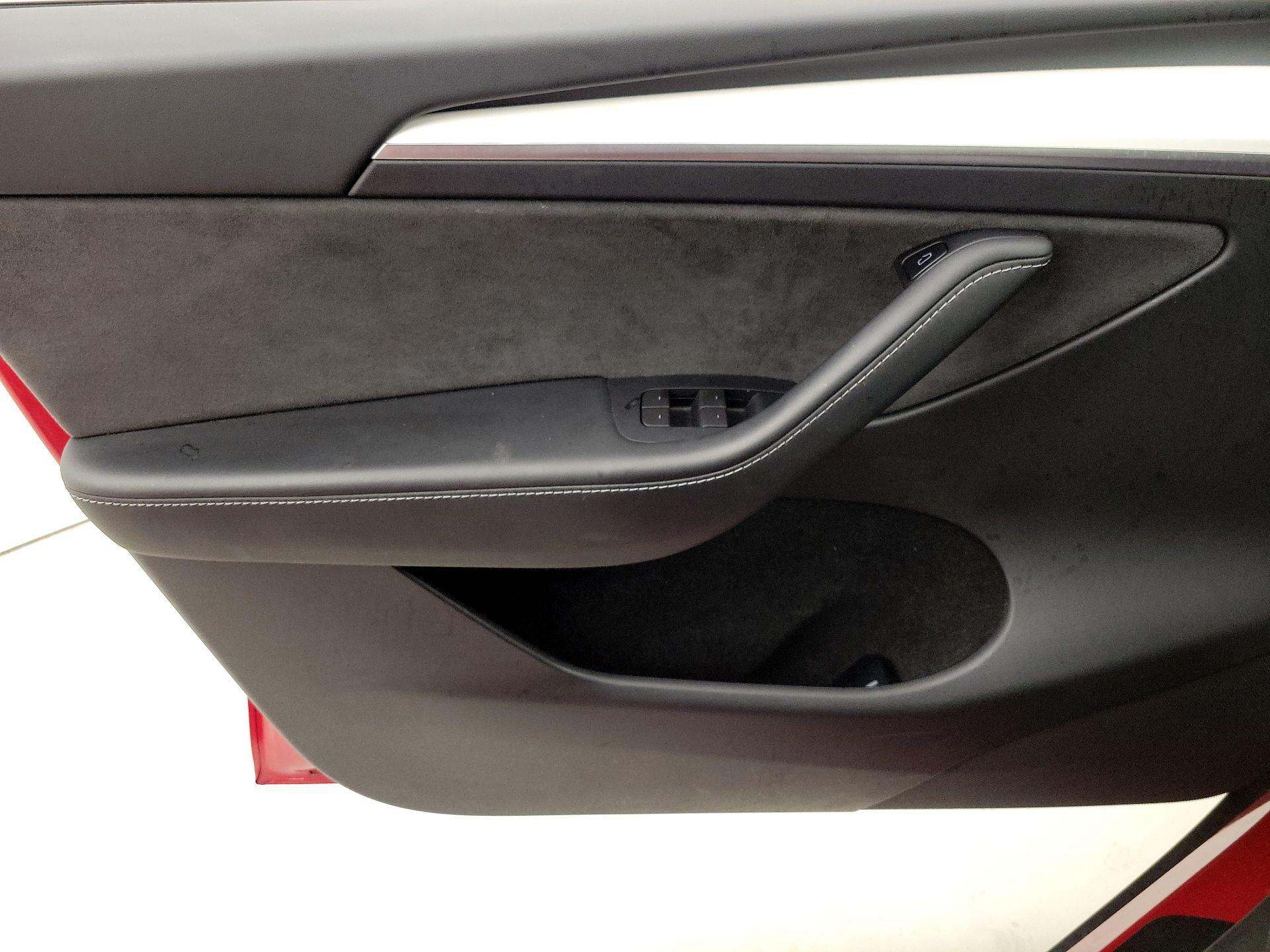 Thumbnail: 2023 Tesla Model Y - 12
