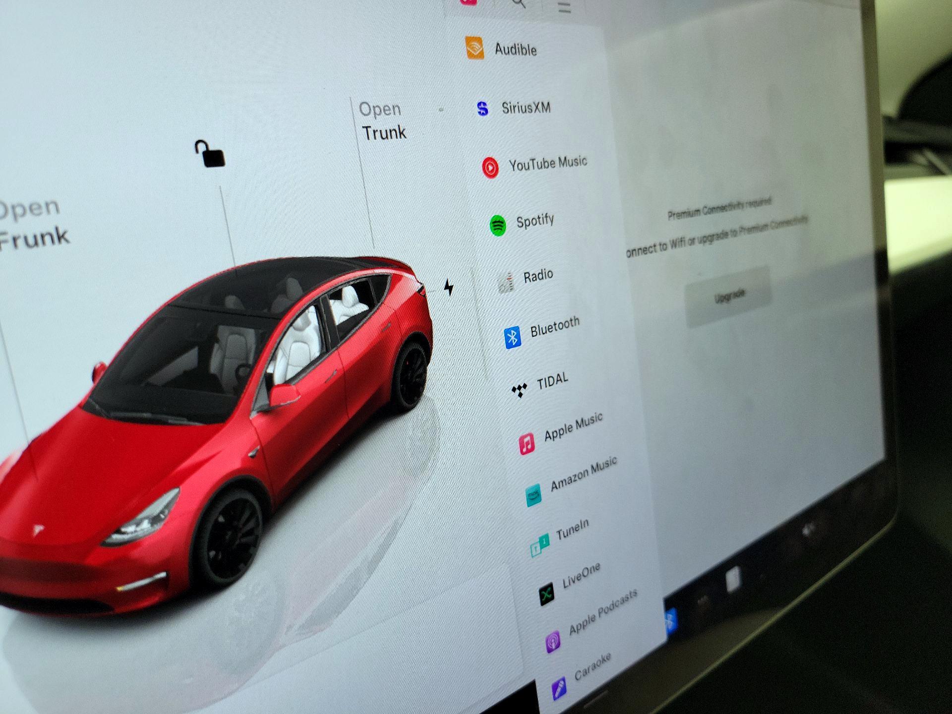 Thumbnail: 2023 Tesla Model Y - 15