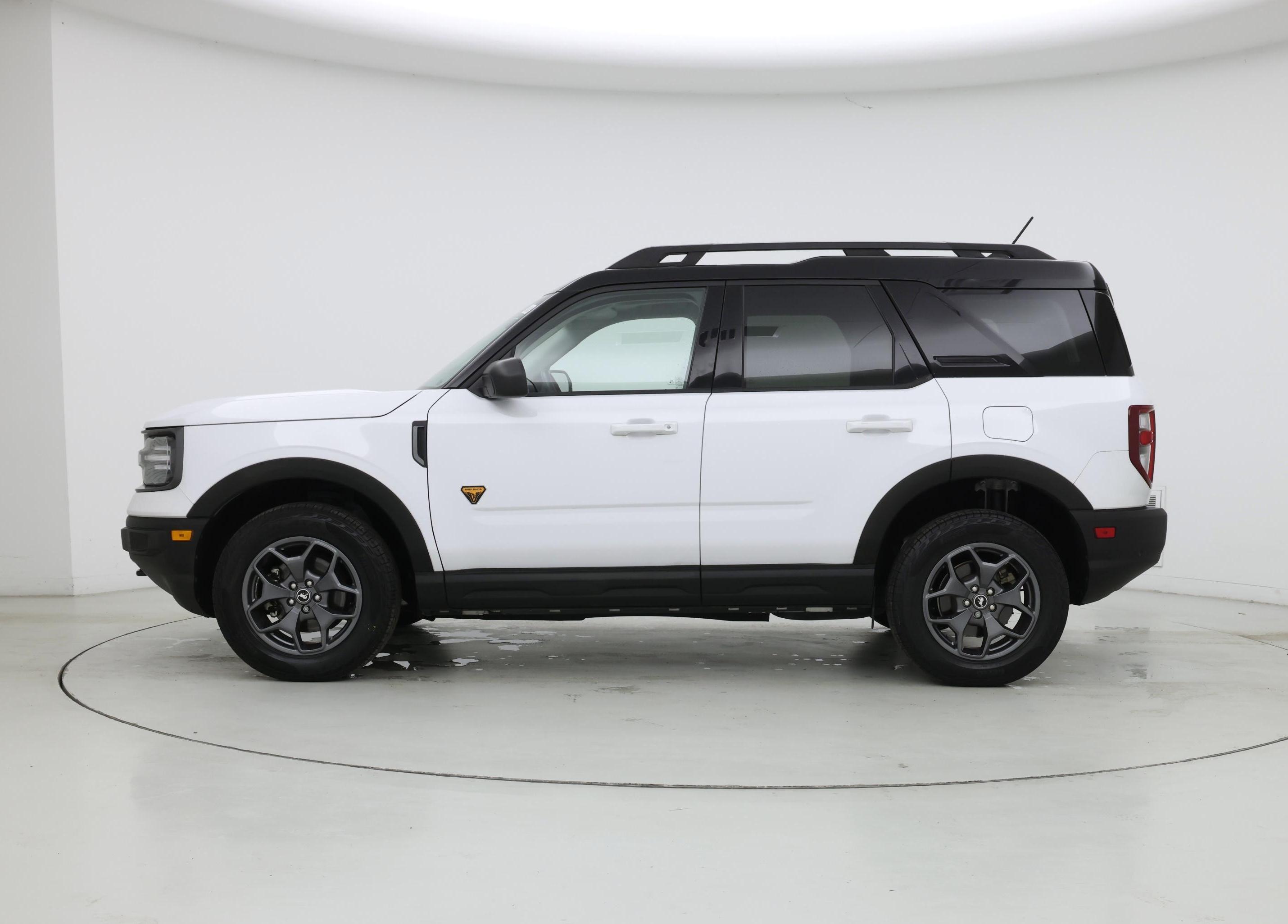Thumbnail: 2021 Ford Bronco Sport - 3