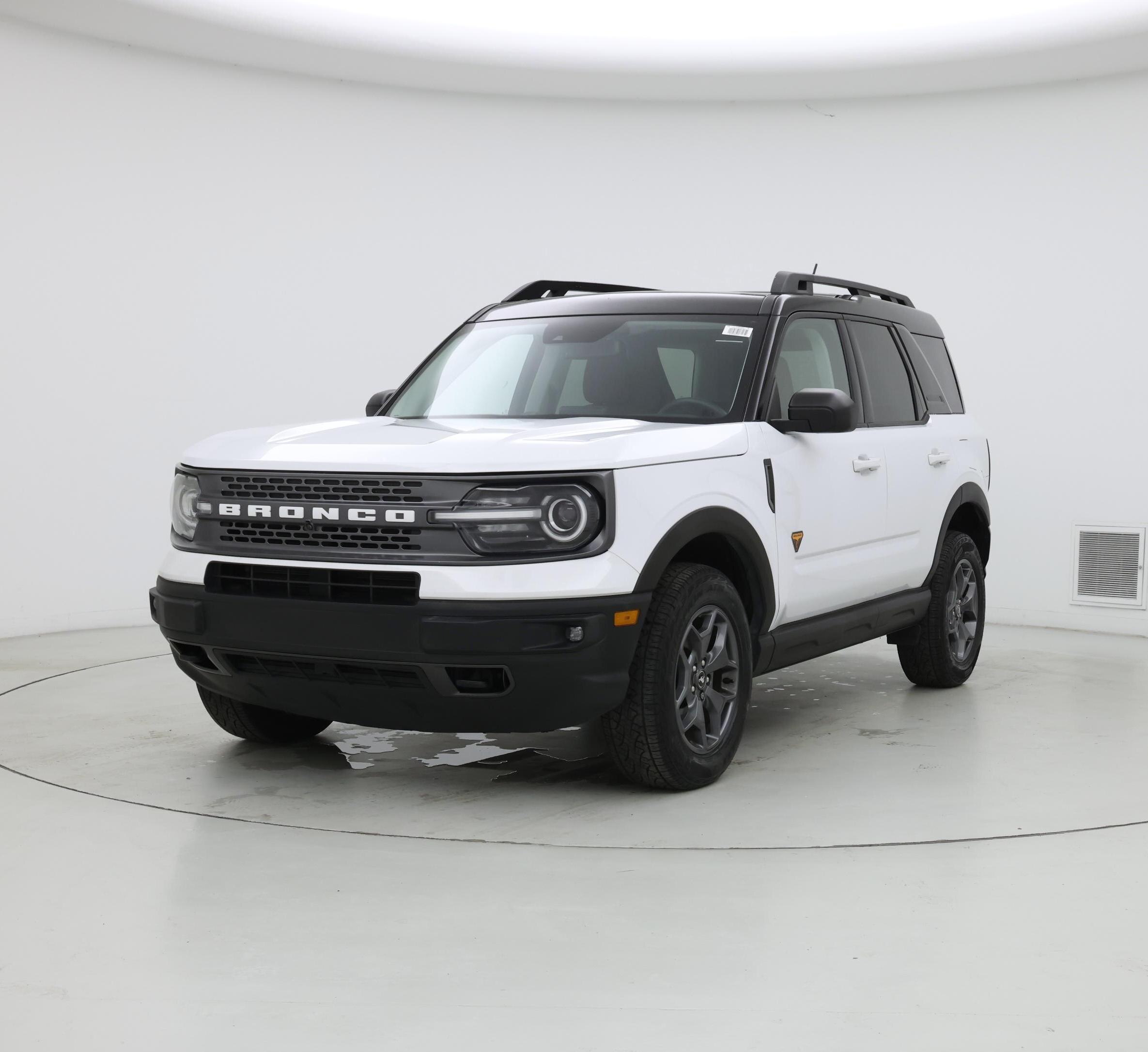 Thumbnail: 2021 Ford Bronco Sport - 4