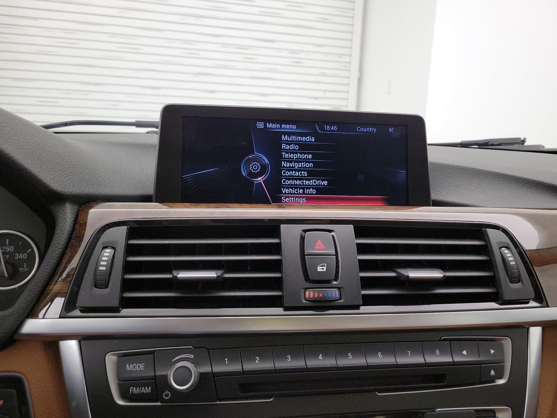 Thumbnail: 2015 BMW 3 Series - 15