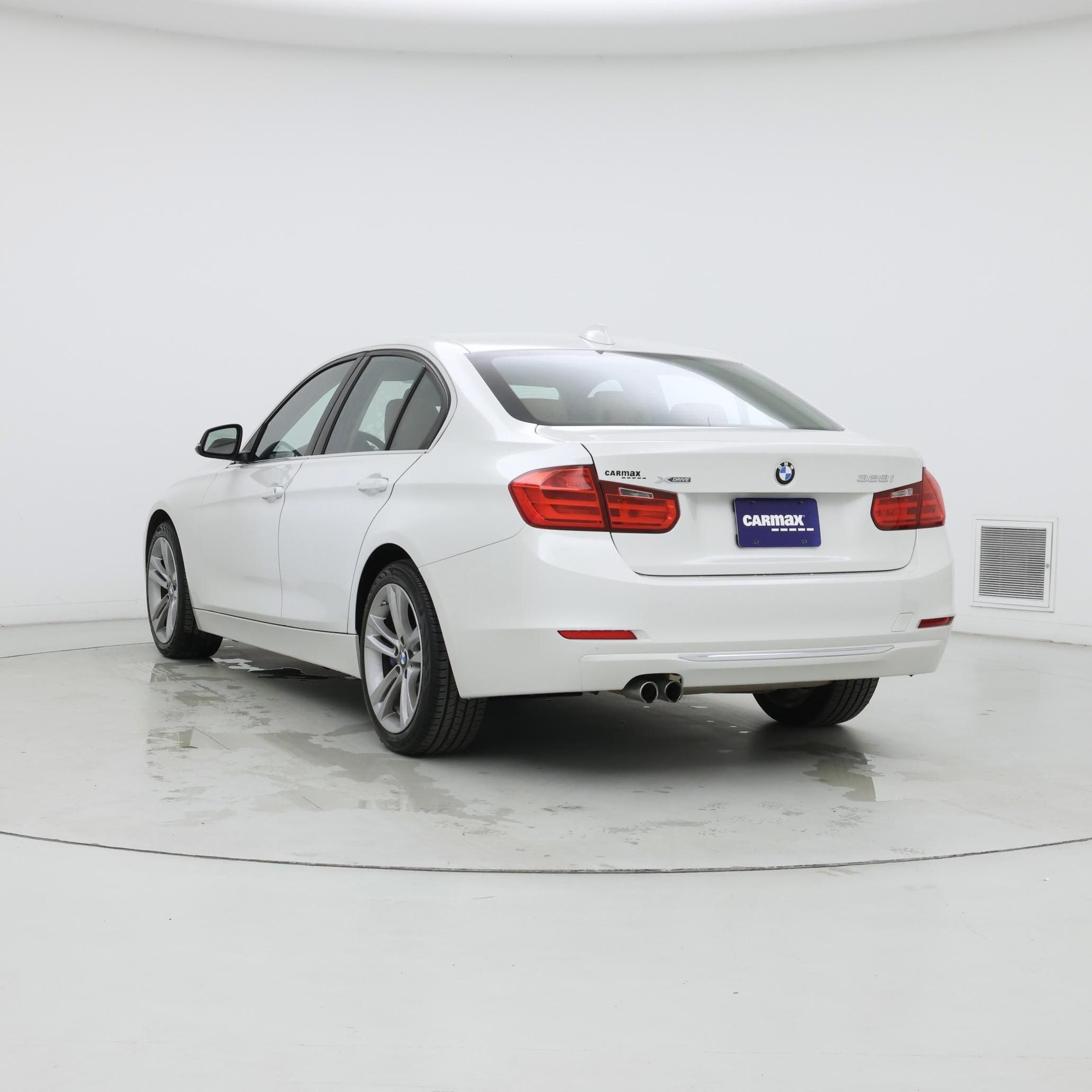 Thumbnail: 2015 BMW 3 Series - 2