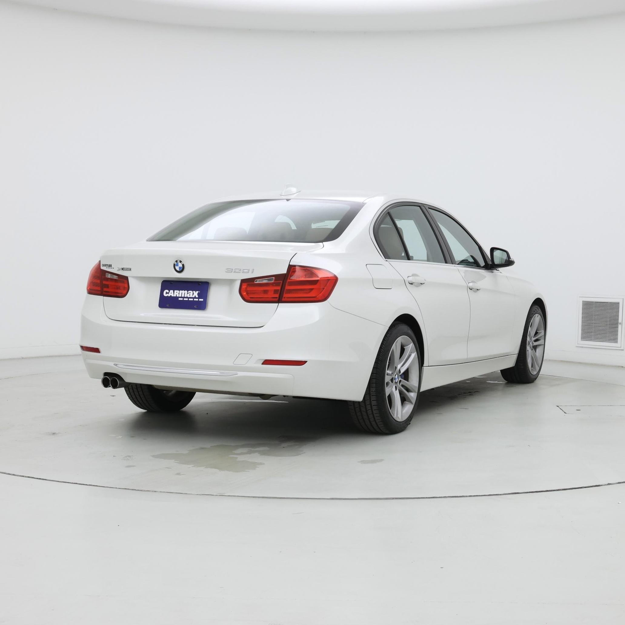 Thumbnail: 2015 BMW 3 Series - 8