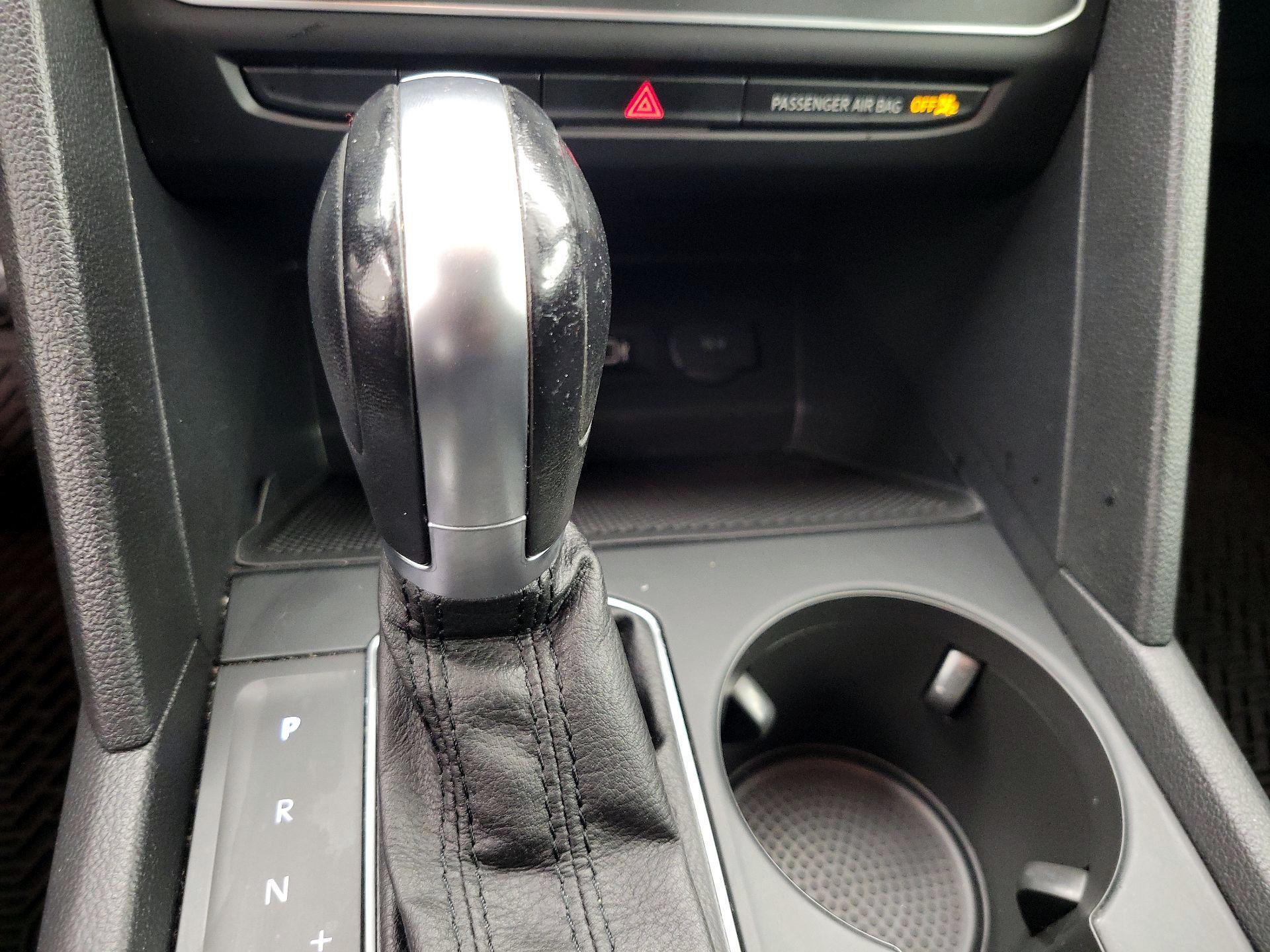 Thumbnail: 2019 Volkswagen Atlas - 17