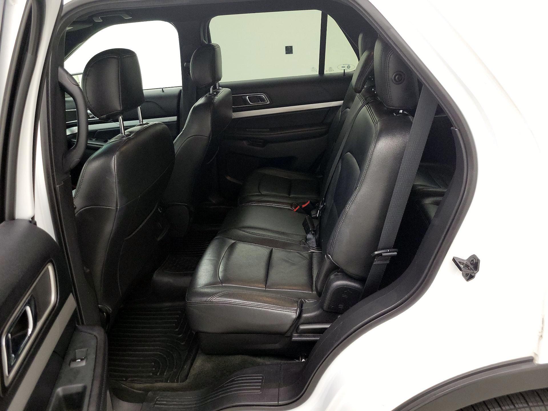 Thumbnail: 2016 Ford Explorer - 18