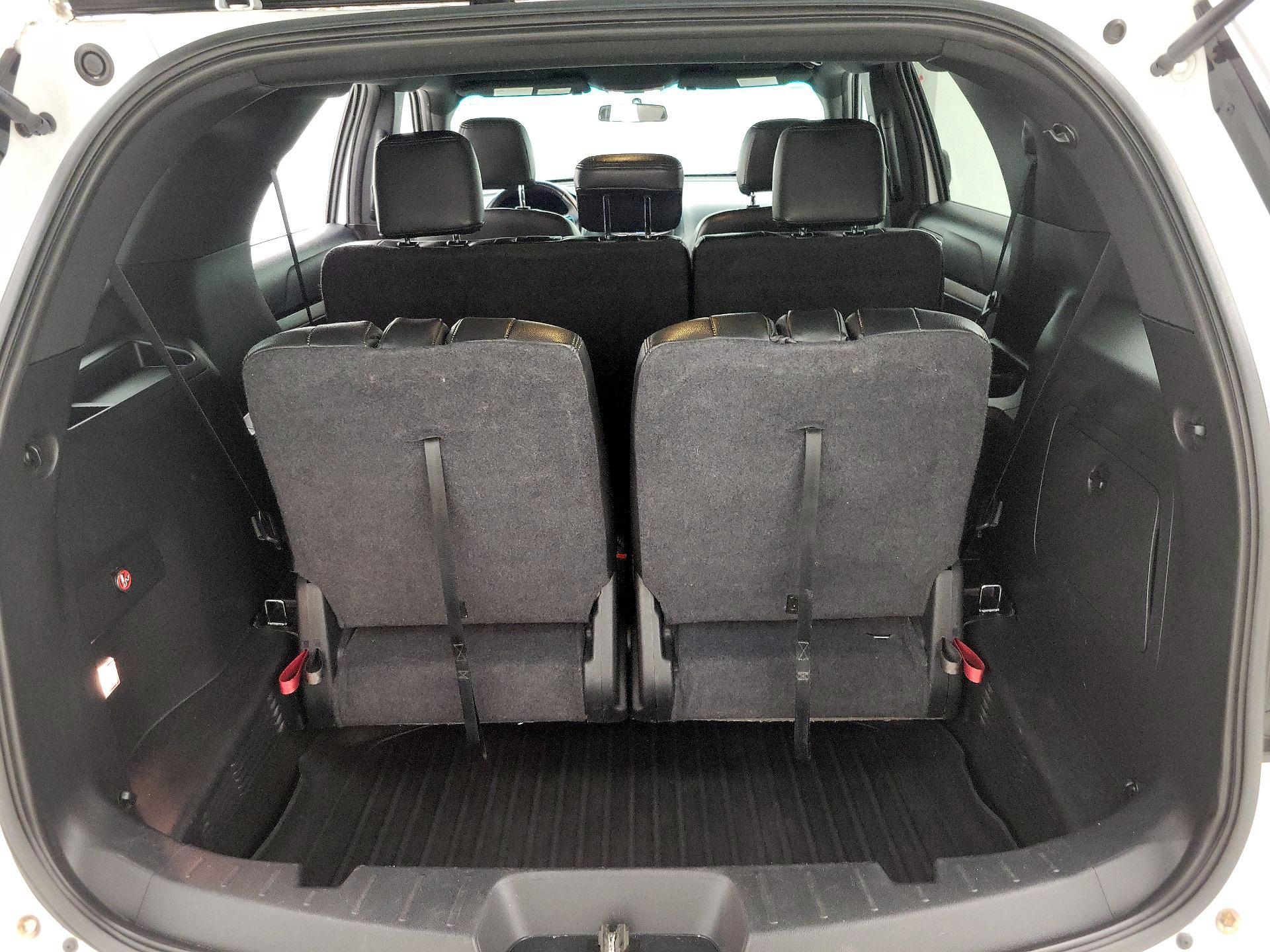 Thumbnail: 2016 Ford Explorer - 20